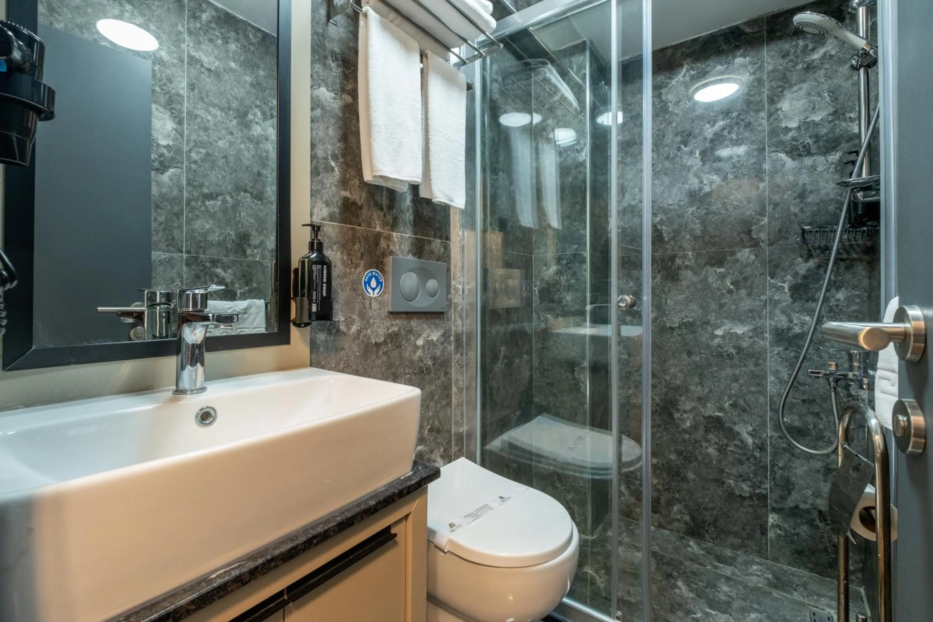 Shower in Frt Airlines Hotel - Istanbul Airport