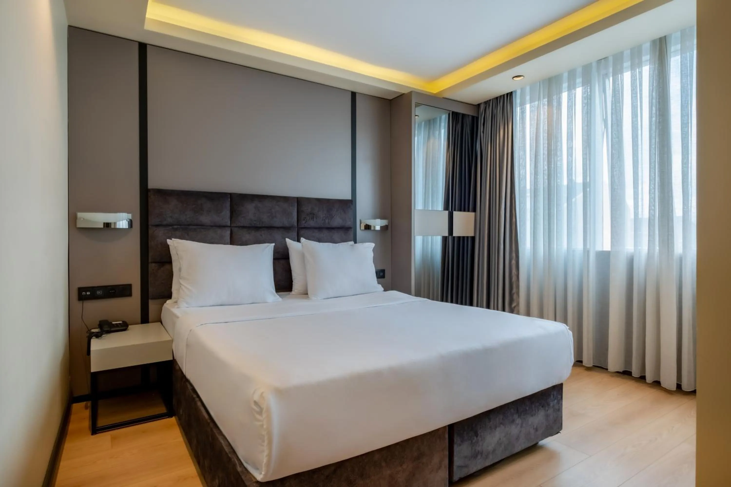 Bed in Frt Airlines Hotel - Istanbul Airport