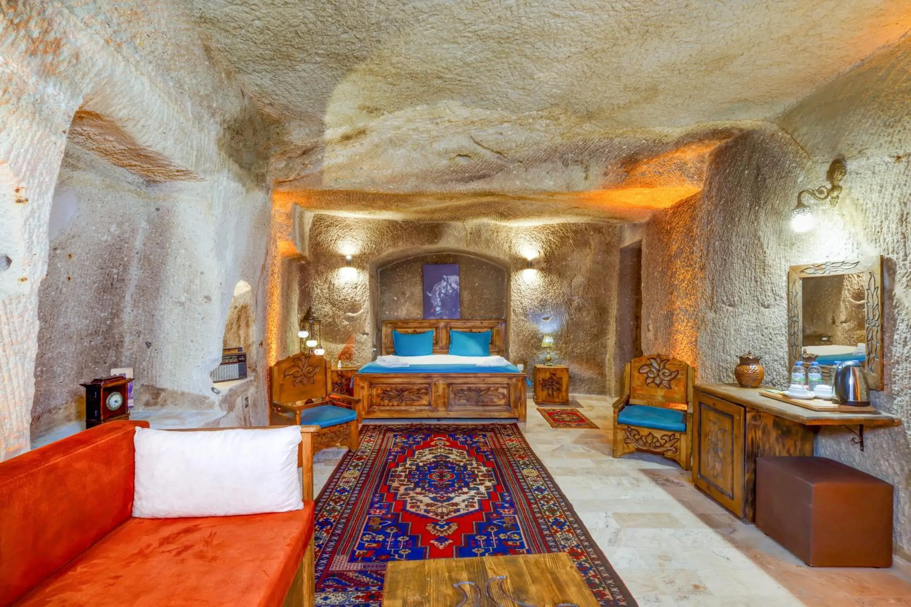 Deluxe Double Room with Bath in Angel Cappadocia Cave Hotel Deluxe Double Room with Bath in Angel Cappadocia Cave Hotel