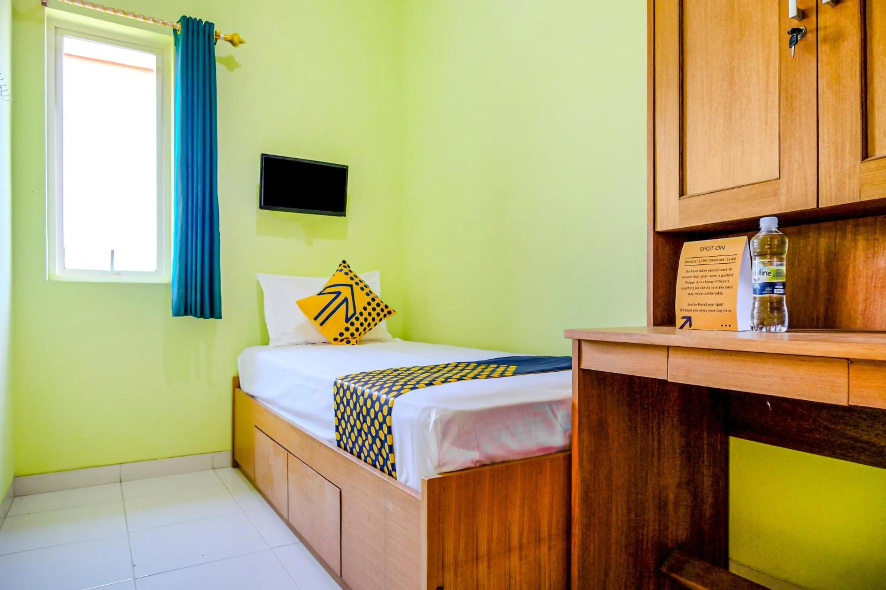 Bedroom in OYO Life 2032 Kalyca Kos Family Syariah