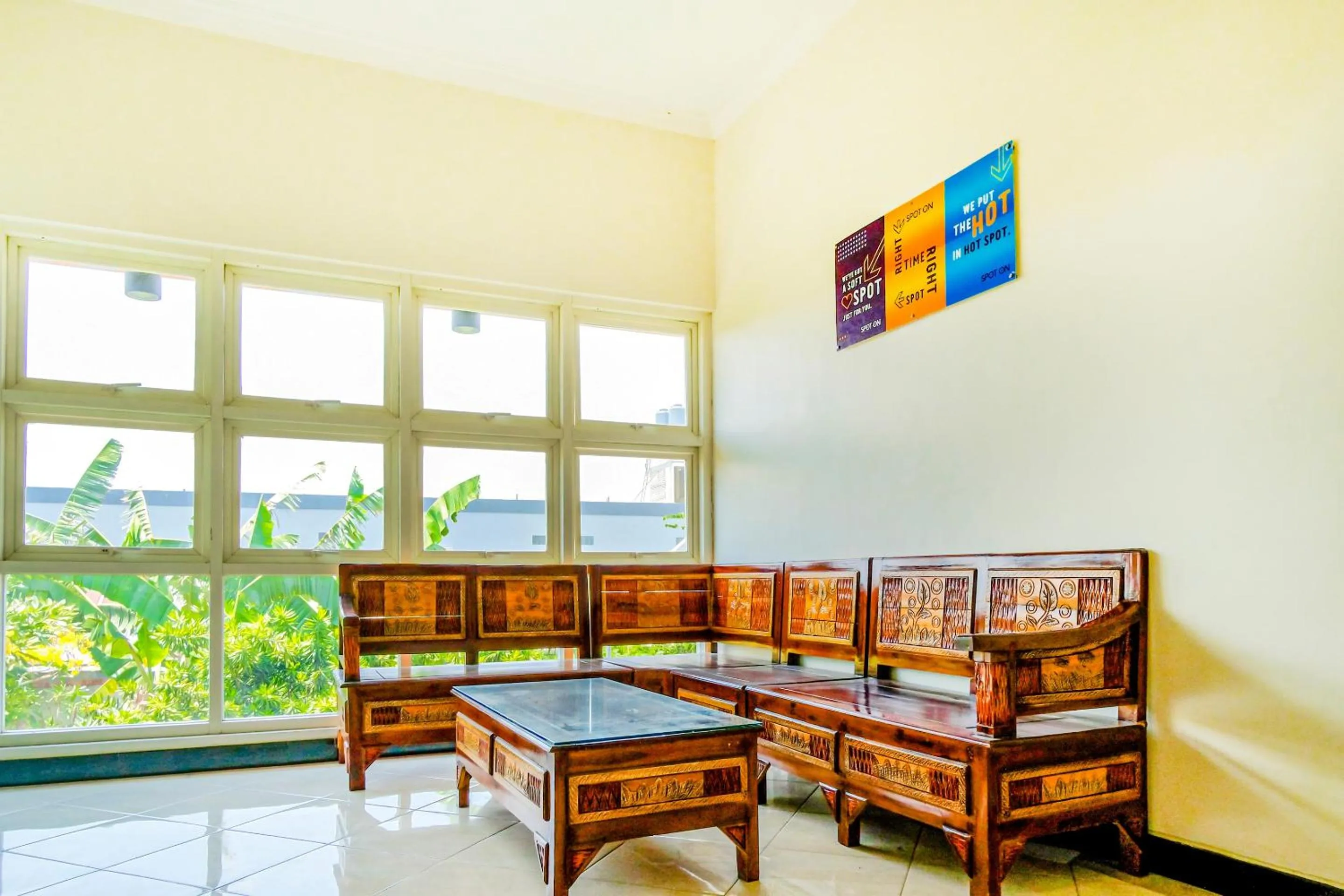 Lobby or reception in OYO Life 2032 Kalyca Kos Family Syariah