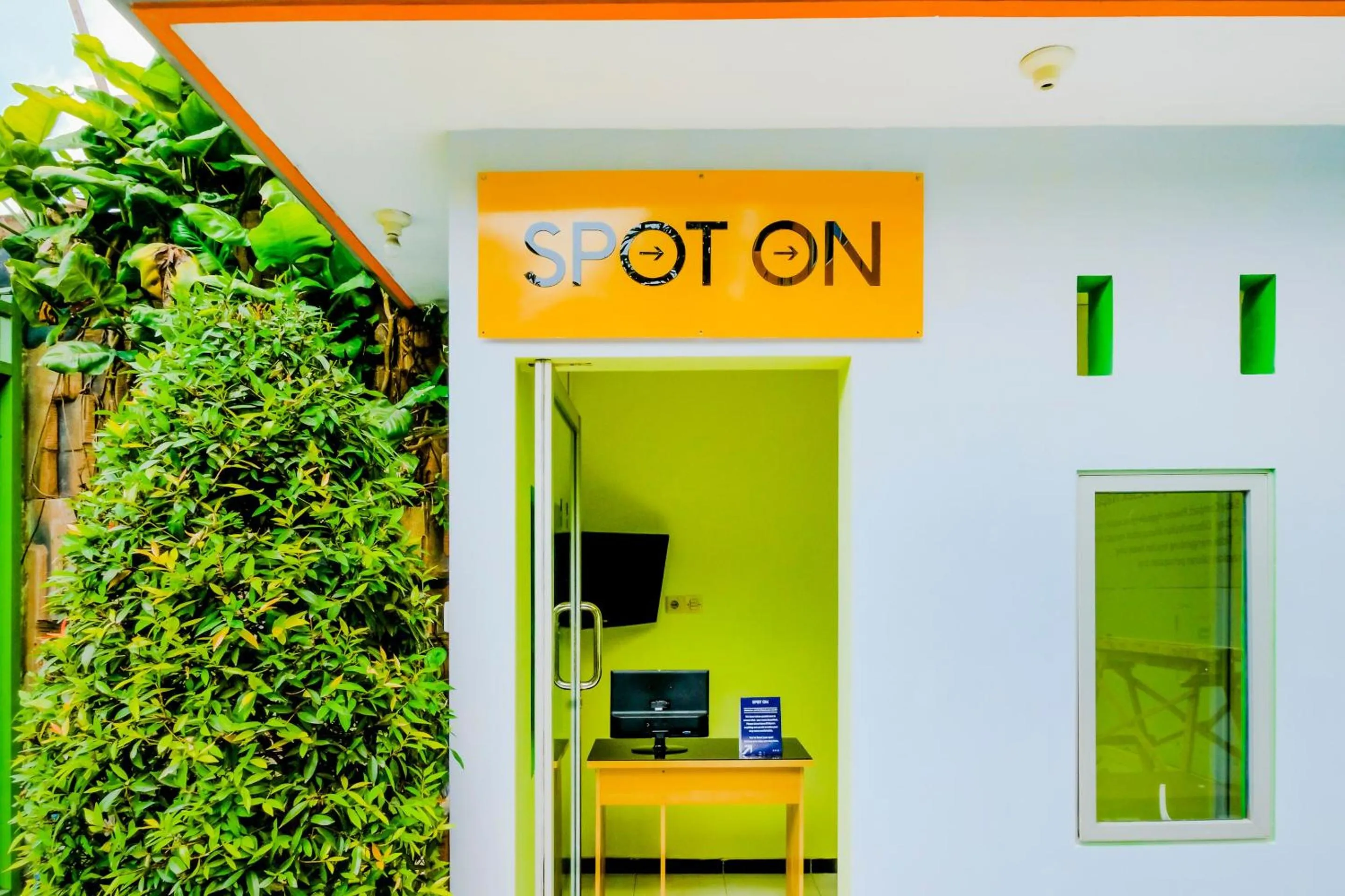 Lobby or reception in OYO Life 2032 Kalyca Kos Family Syariah