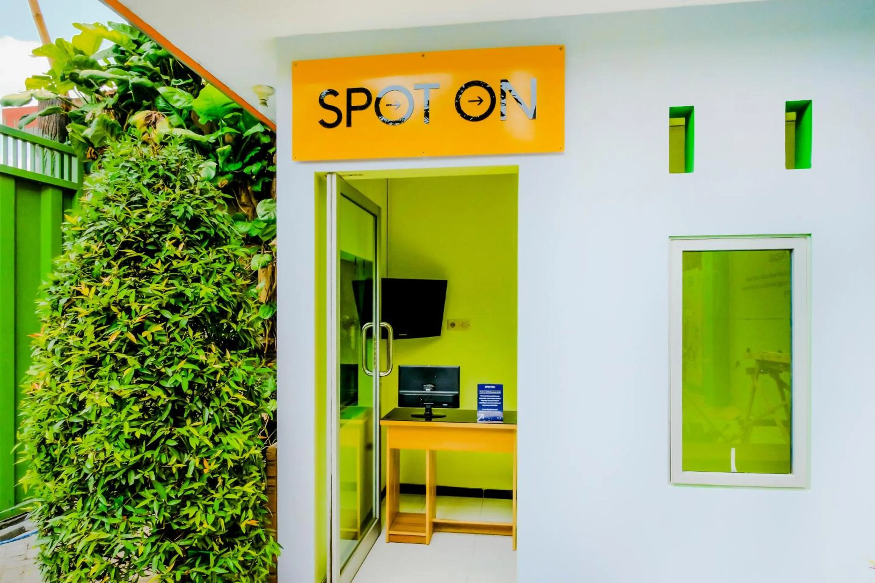 Lobby or reception in OYO Life 2032 Kalyca Kos Family Syariah