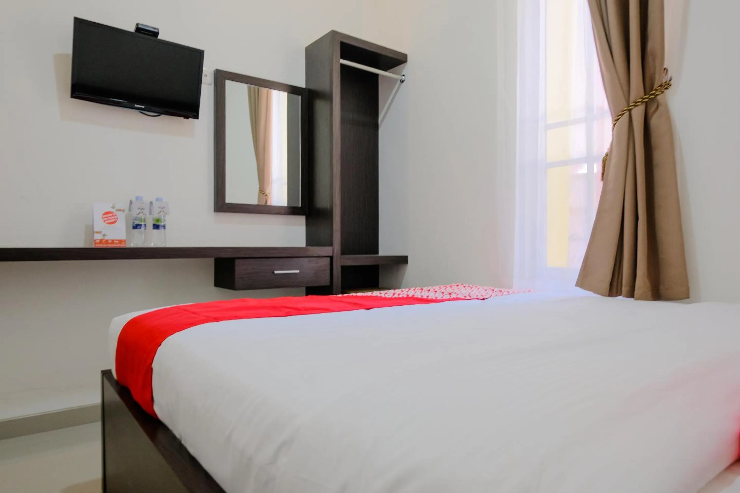 Bedroom, Bed in Aurila Homestay Syariah Mitra RedDoorz