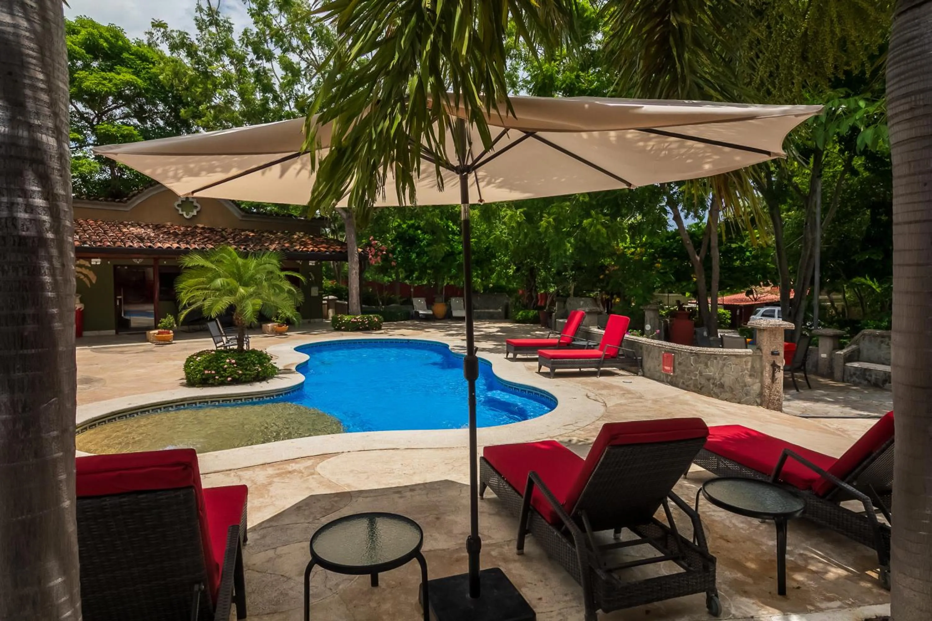 Pool view in Casas del Toro Playa Flamingo