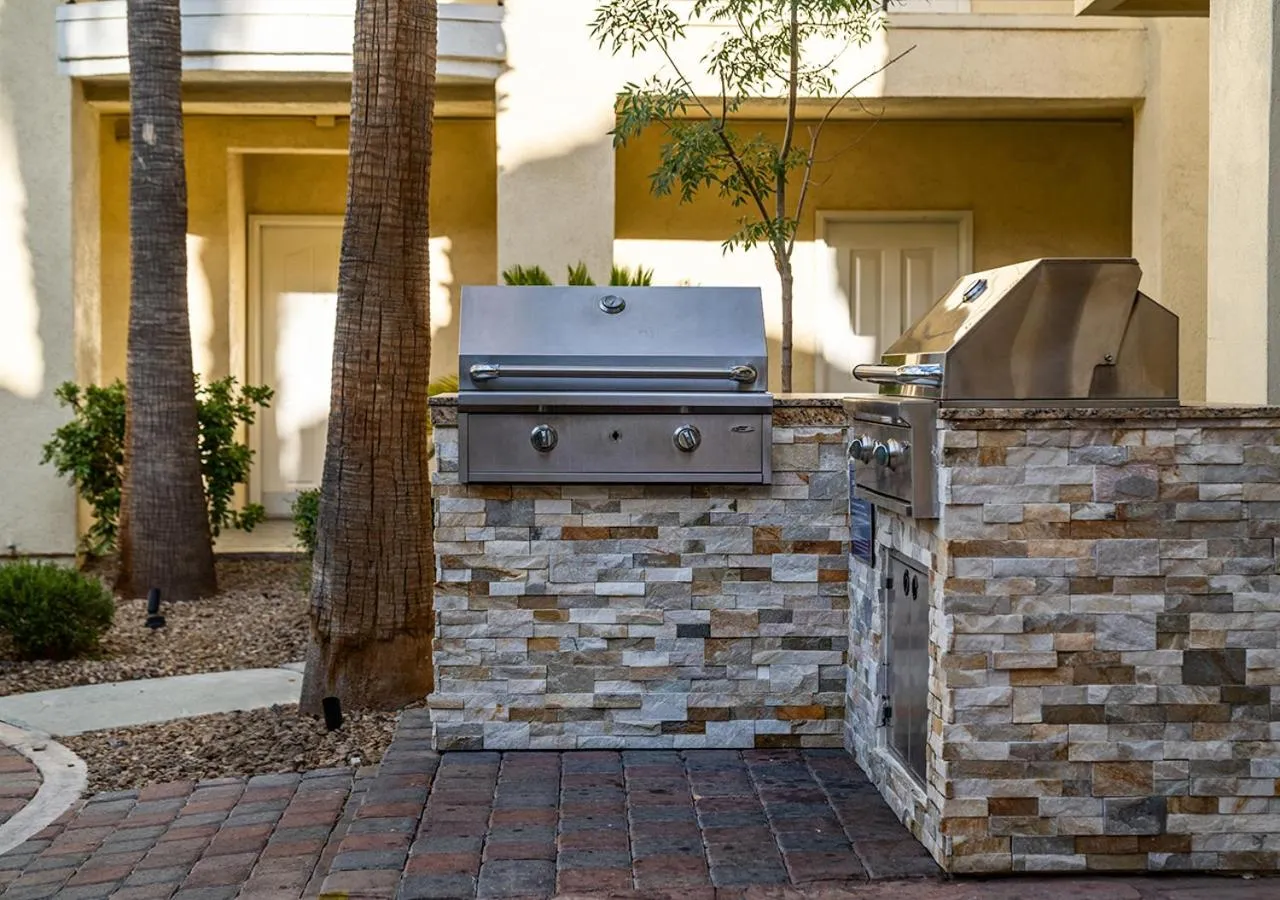 BBQ facilities in Club de Soleil All-Suite Resort
