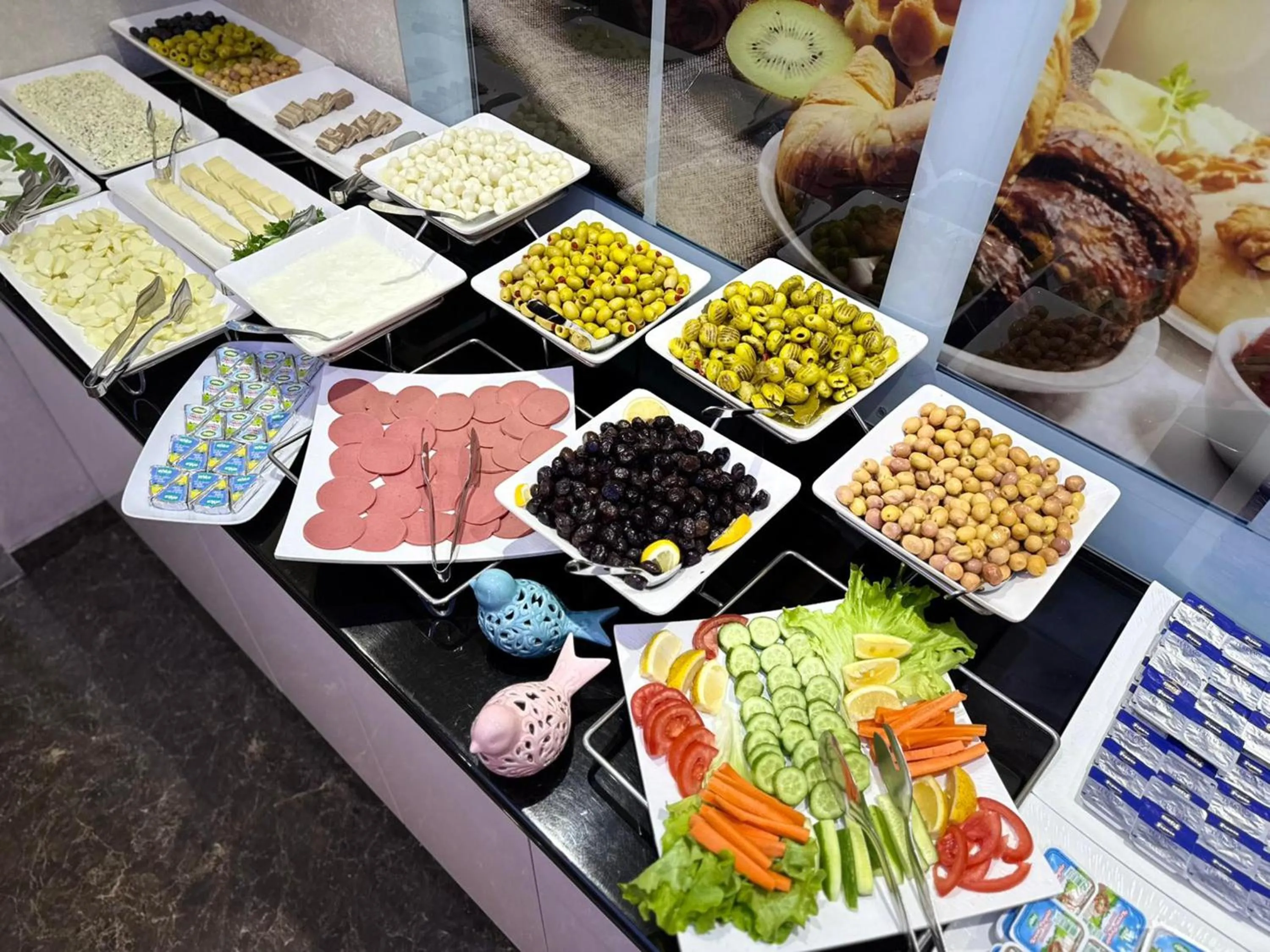 Buffet breakfast in Asrin Business Hotel Kızılay
