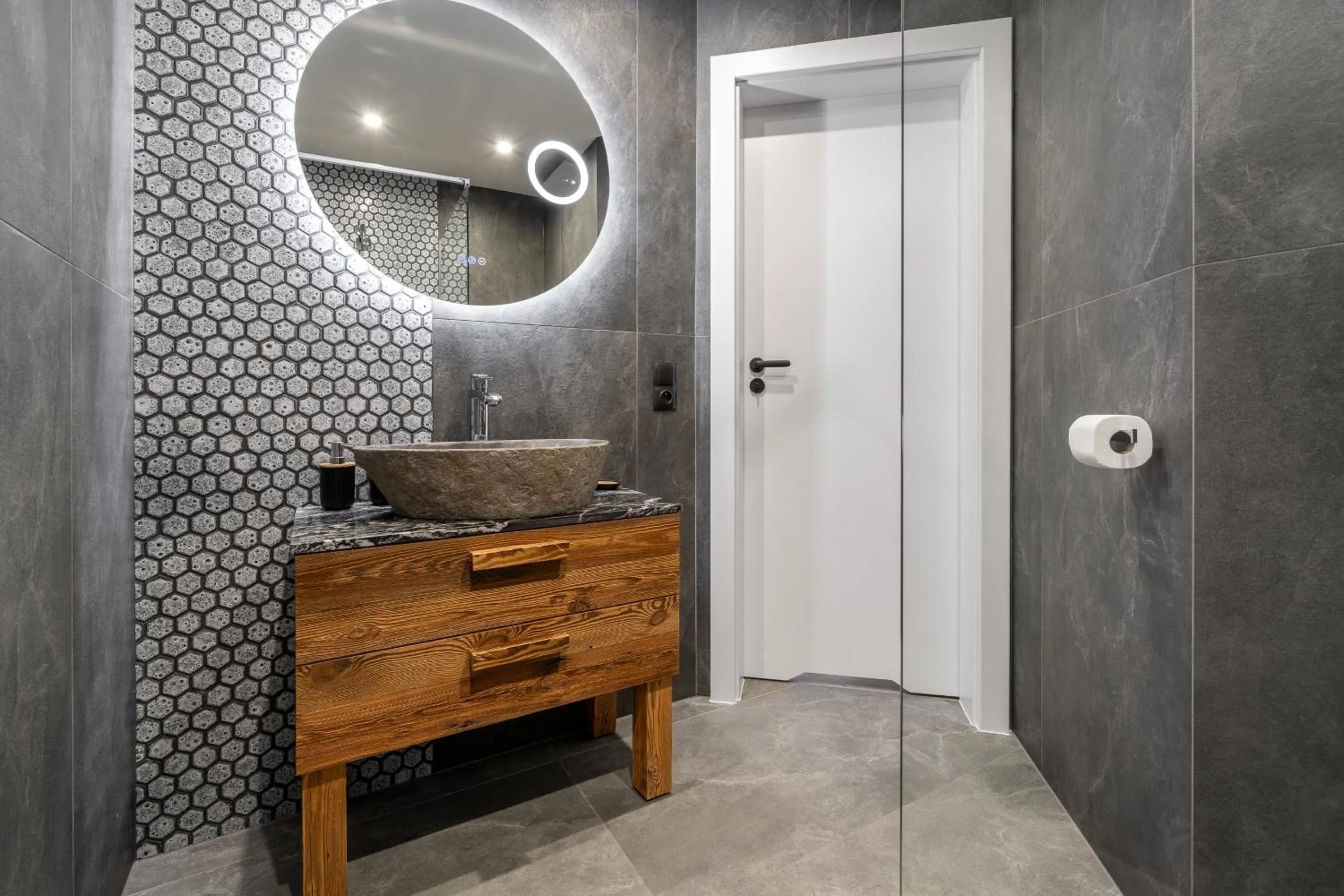 Bathroom in Green Deer Premium