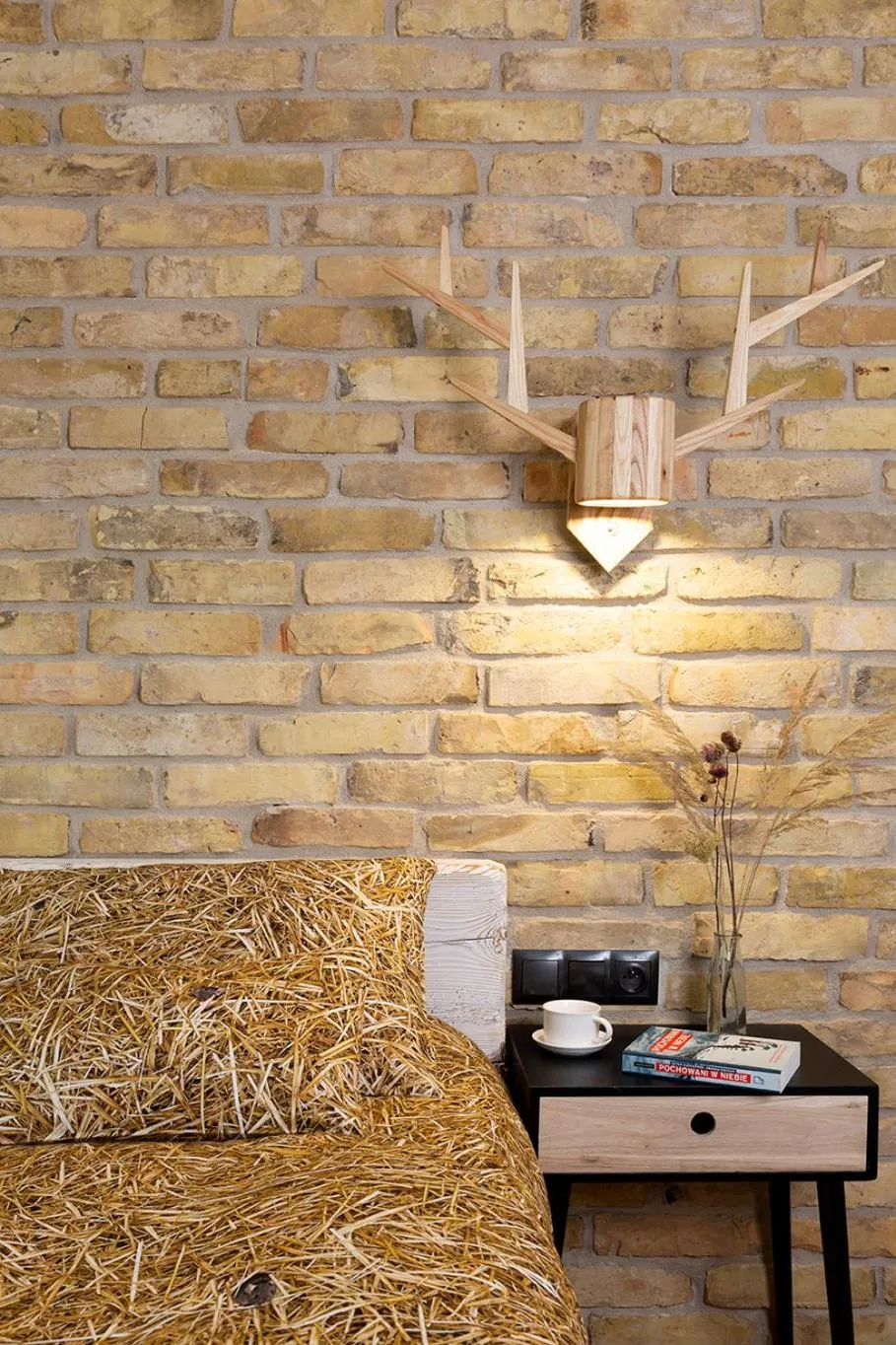 Bed in Green Deer Premium