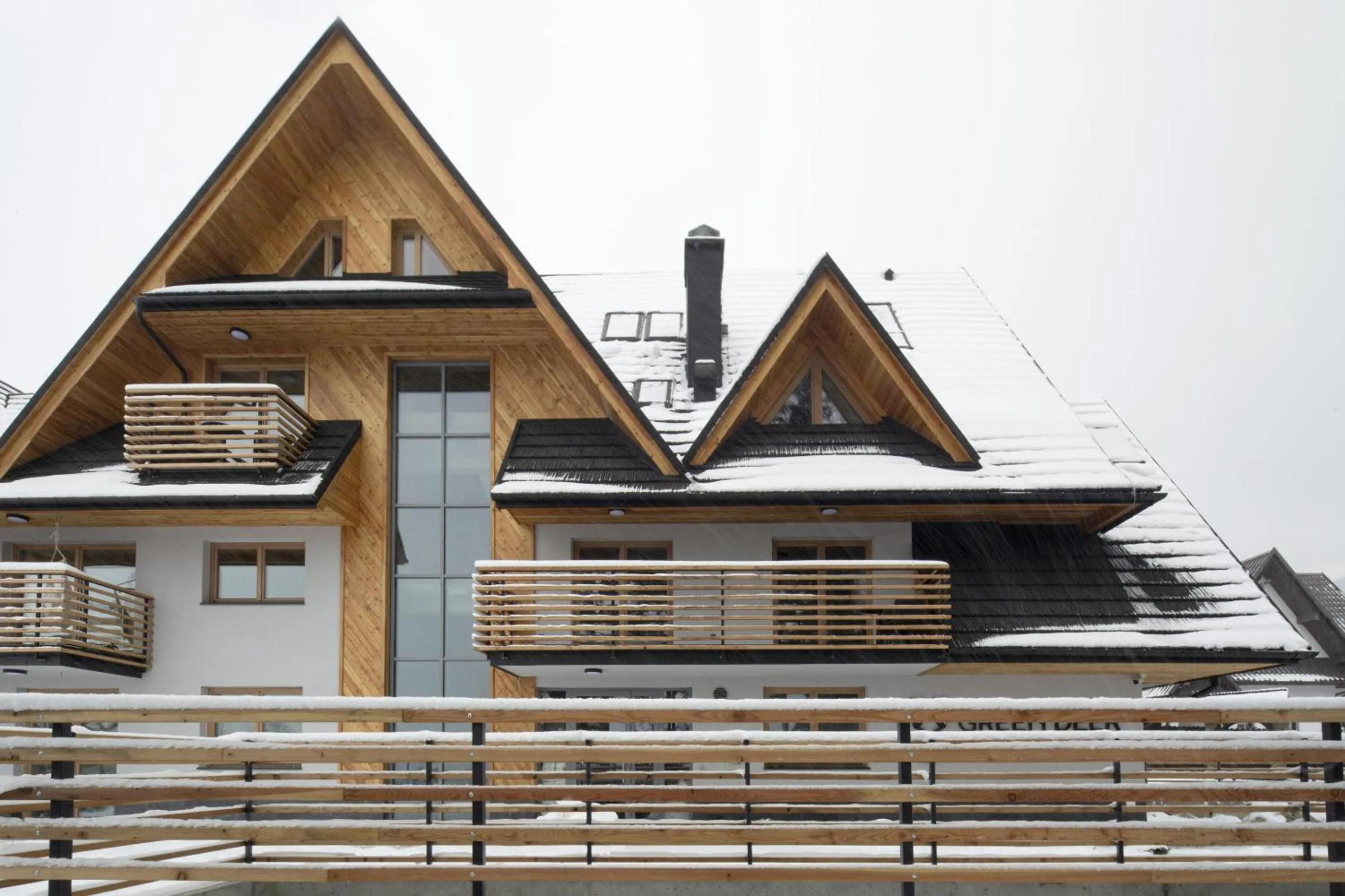 Property building in Green Deer Premium