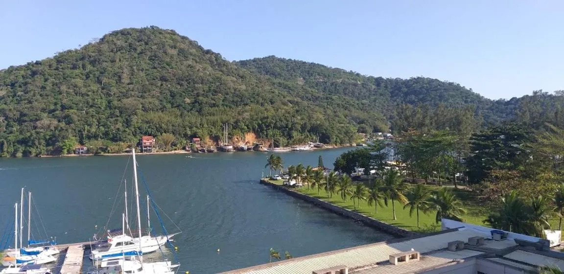 Porto Marina Rede Mont Blanc