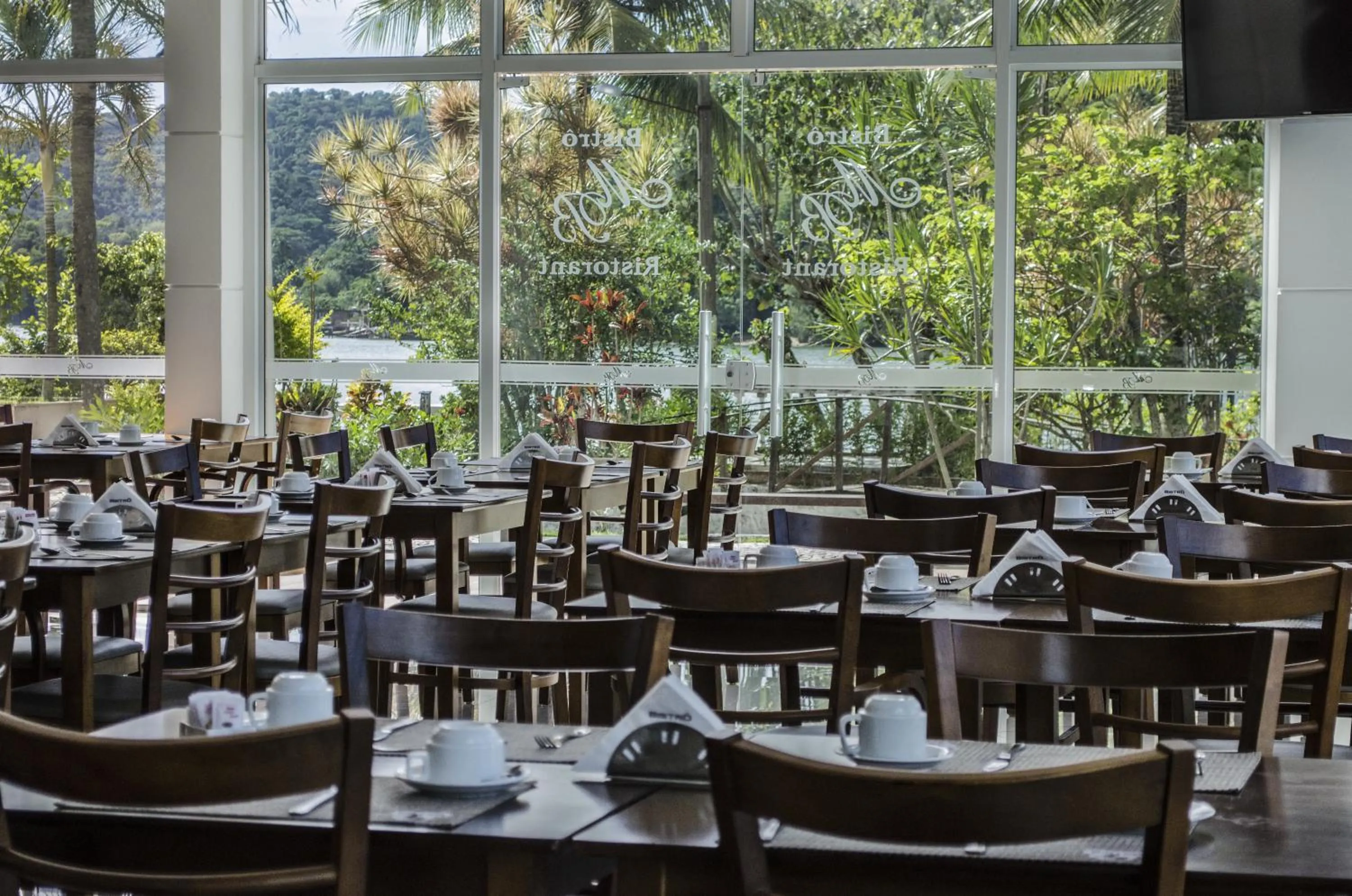 Restaurant/places to eat in Porto Marina Rede Mont Blanc