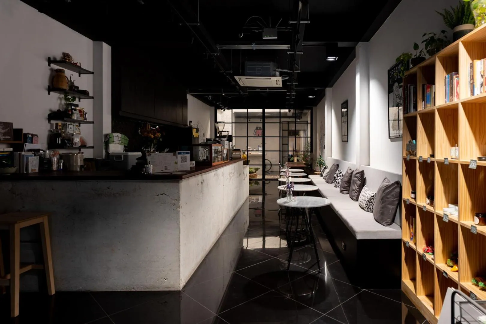 Coffee/tea facilities in Niece Hostel Phuket - Bangtao Beach