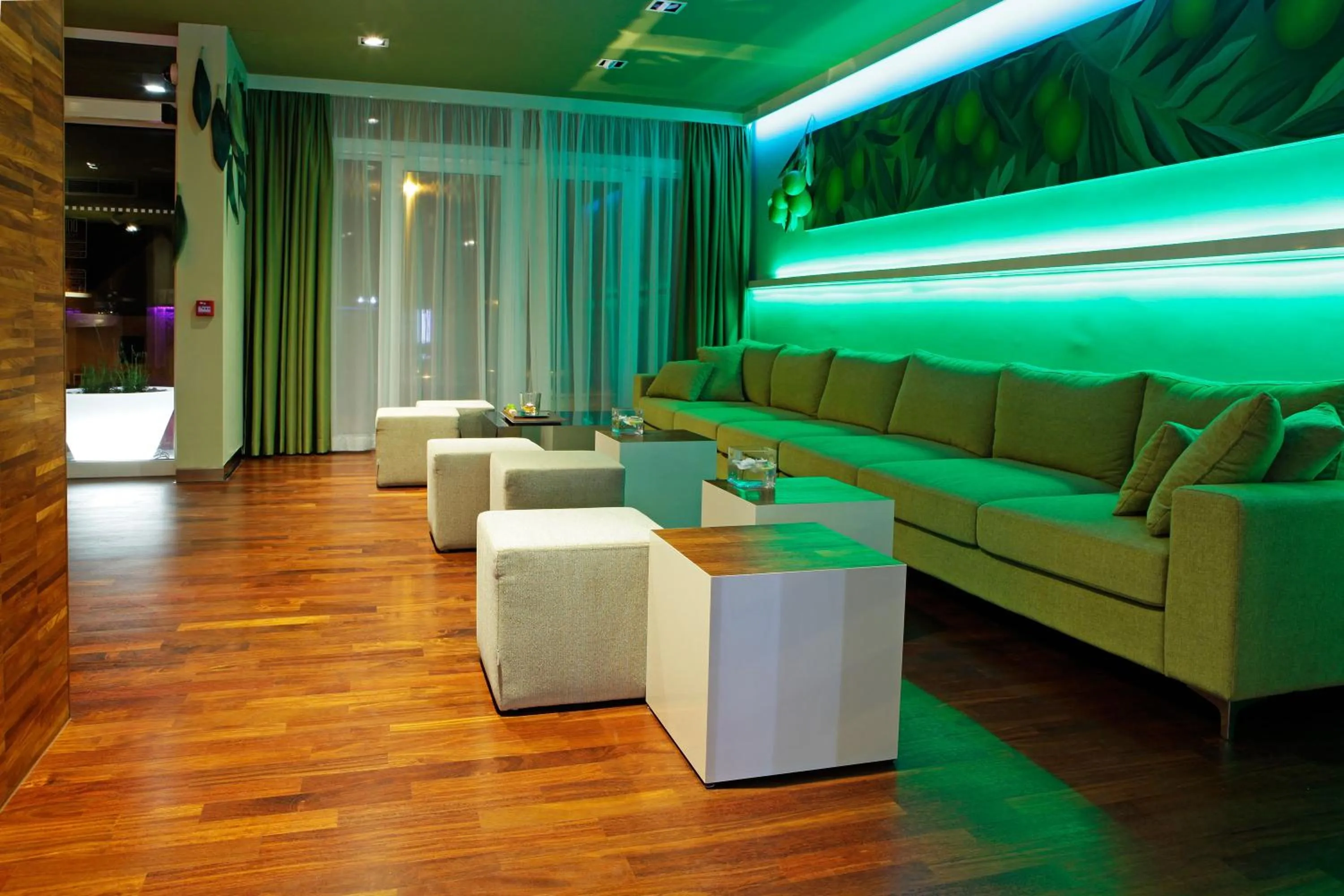 Communal lounge/ TV room in Boutique Hotel Bol