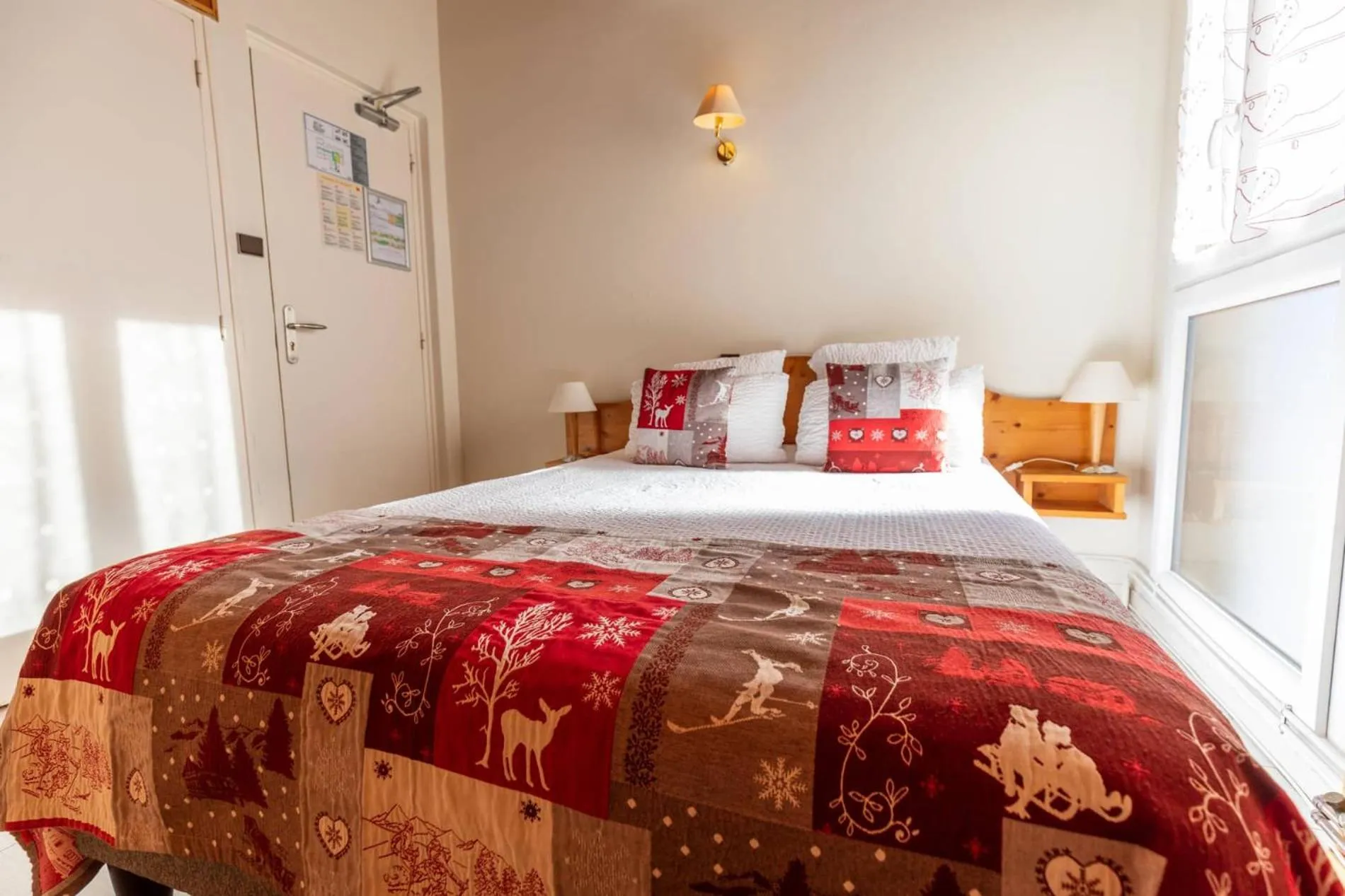 Bed in Logis Le Vernay