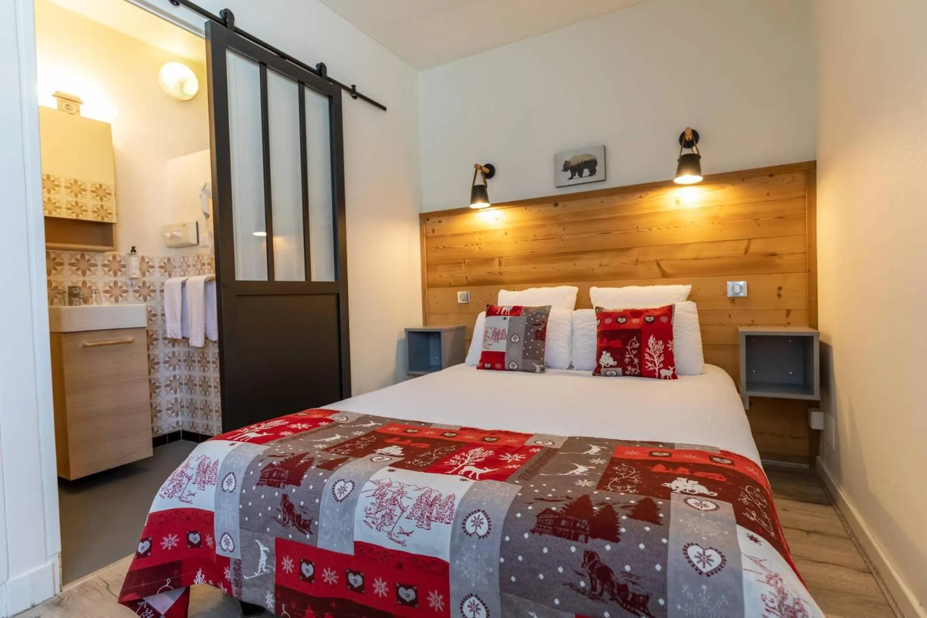 Bed in Logis Le Vernay