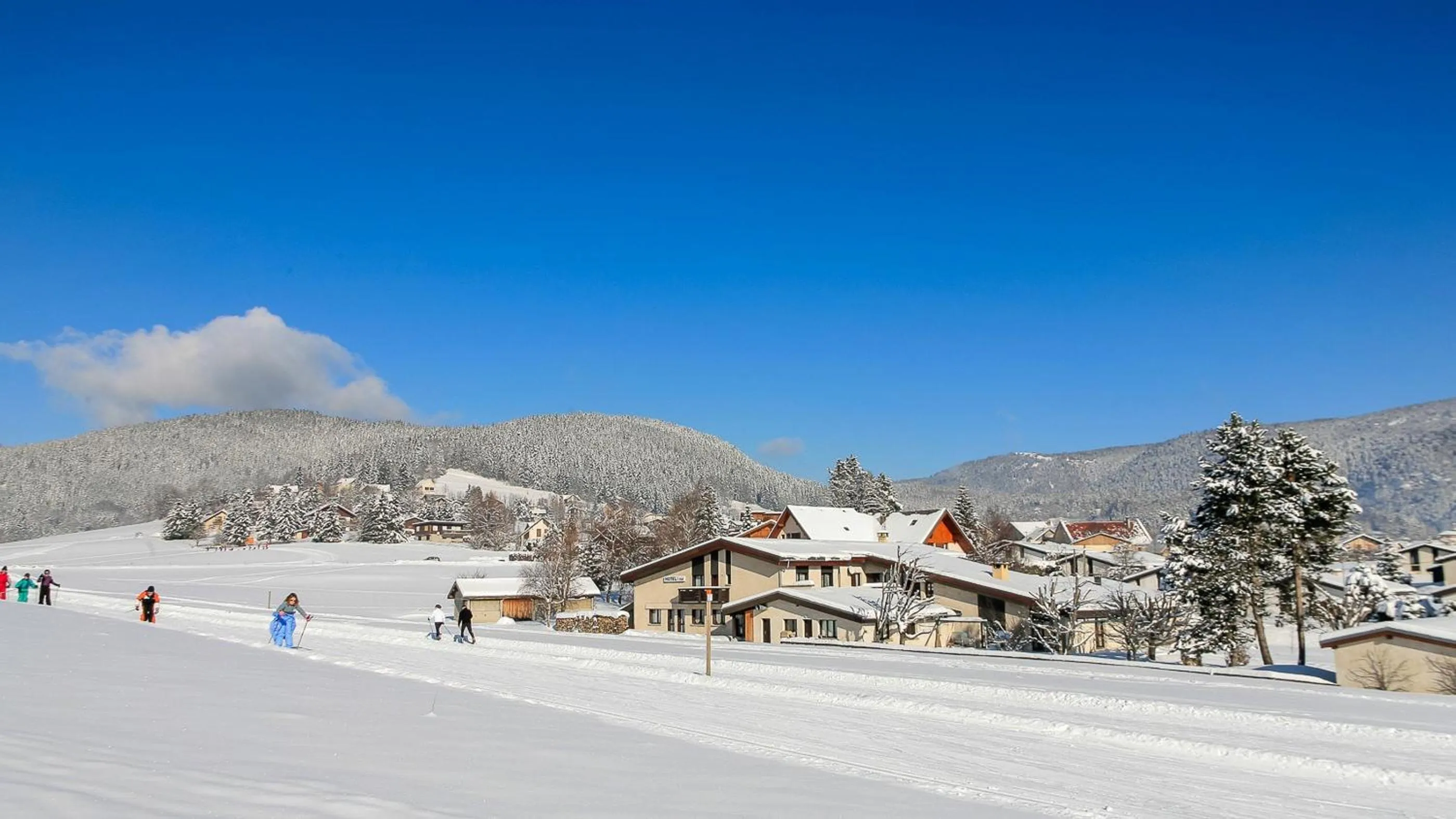 Facade/entrance in Logis Le Vernay