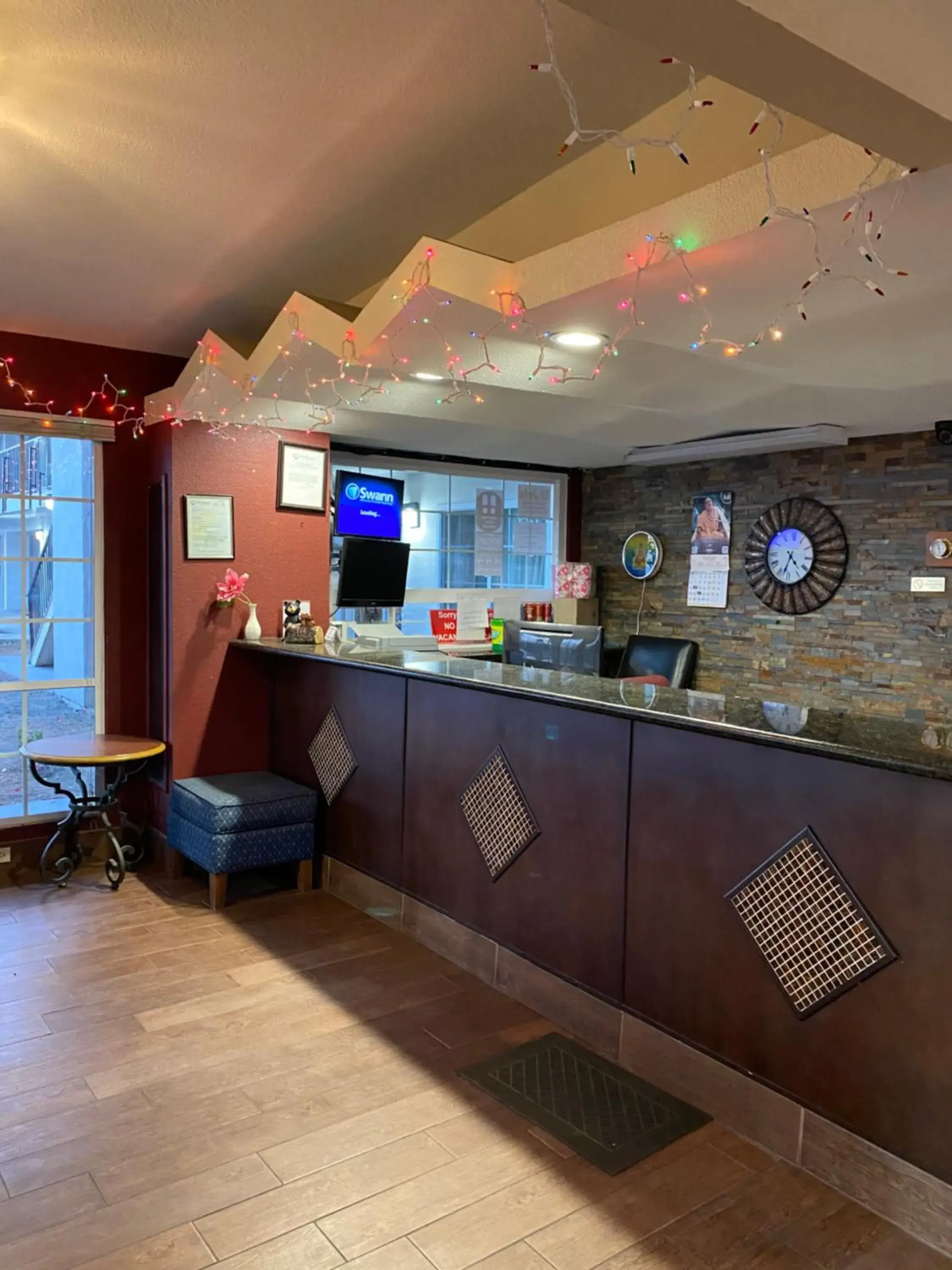 La Plaza Inn La Plaza Inn