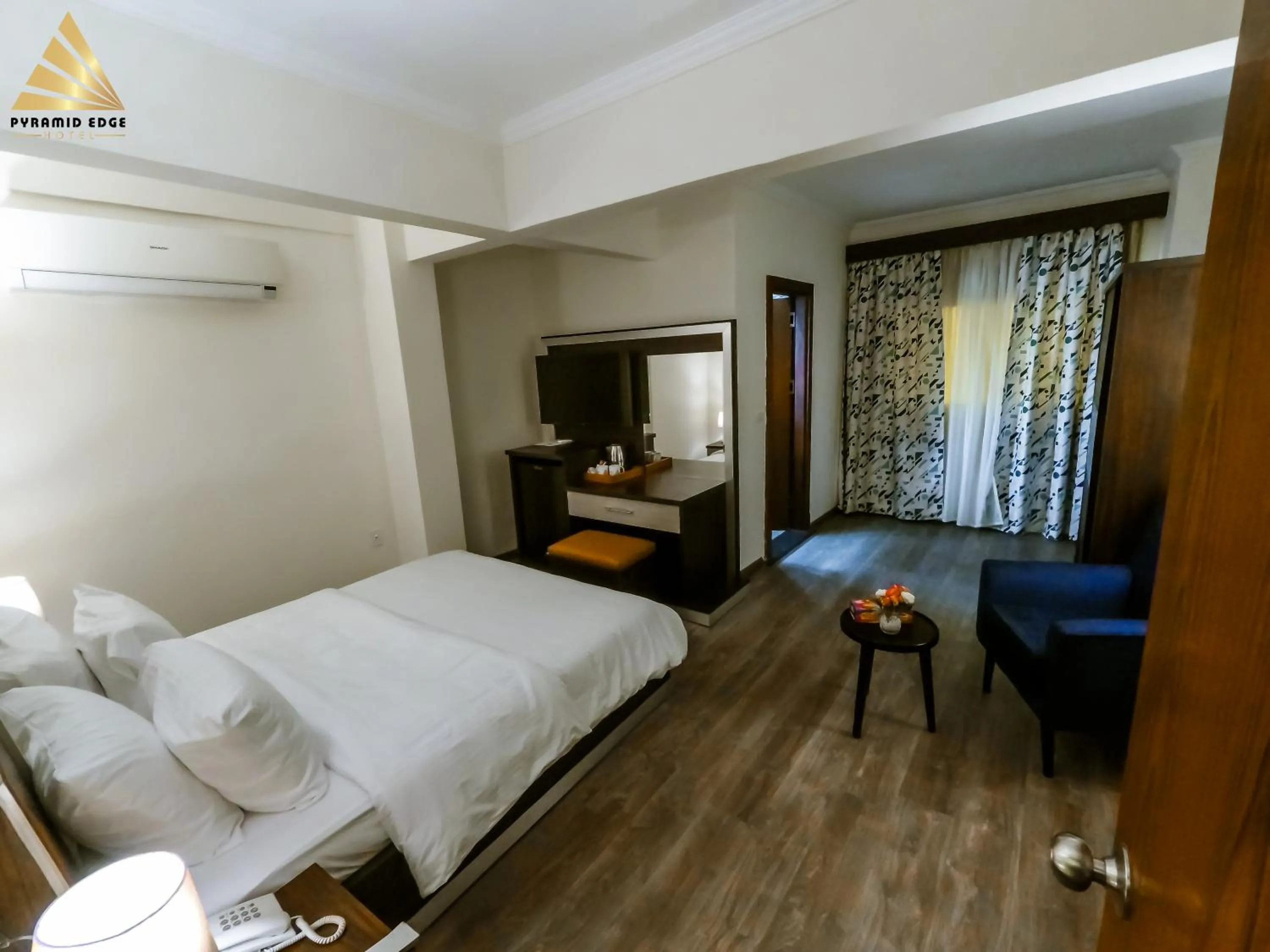 Bed in Pyramid Edge Hotel & Exclusive Pyramids View Rooftop