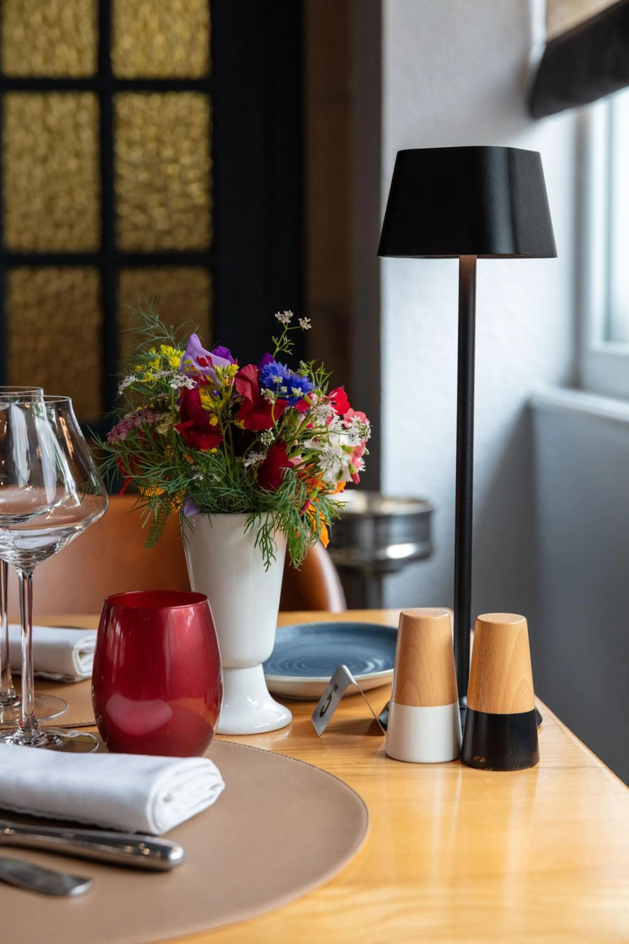 Restaurant/places to eat in La Rose