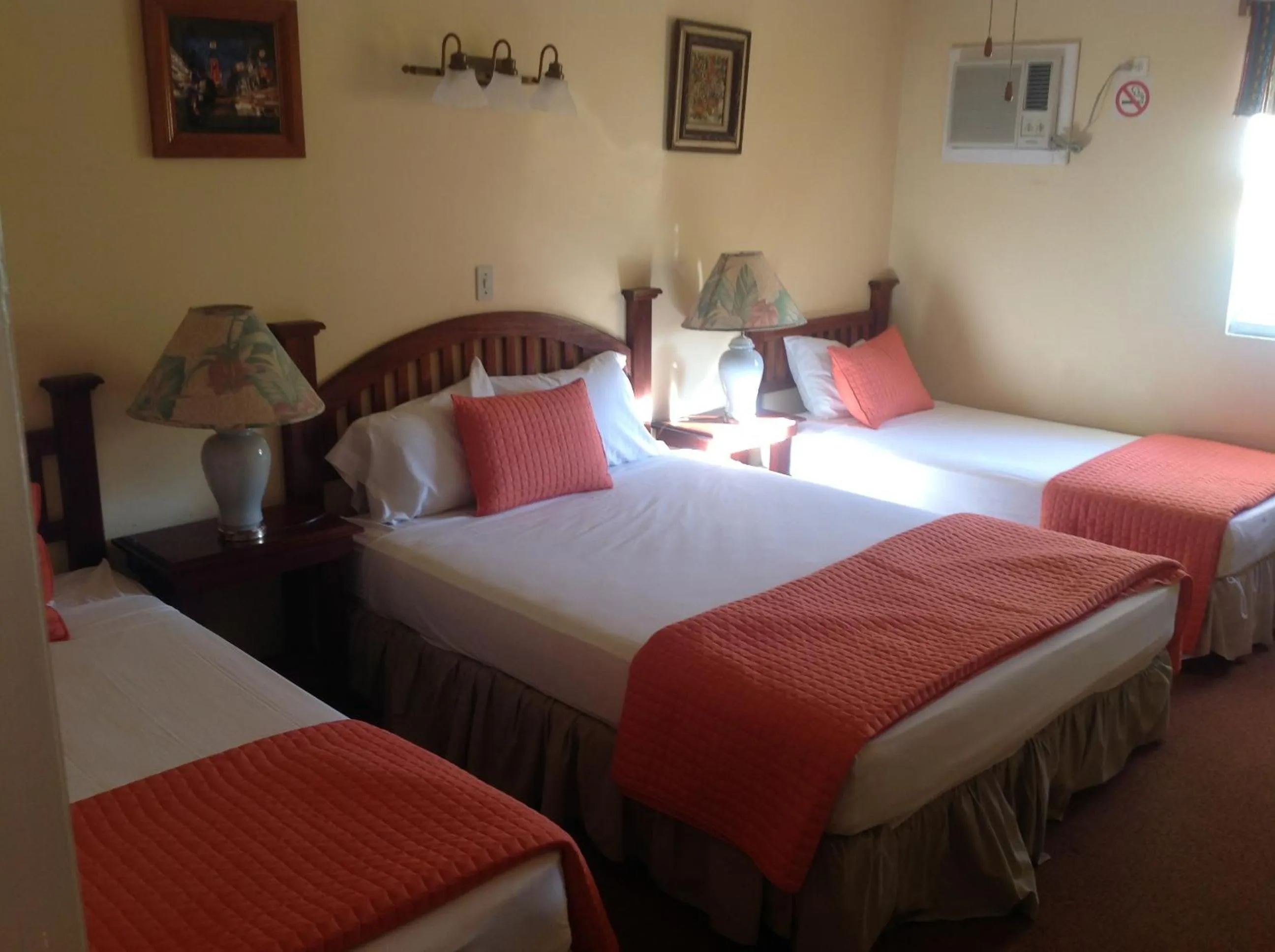 Photo of the whole room, Bed in Hotel El Delfin