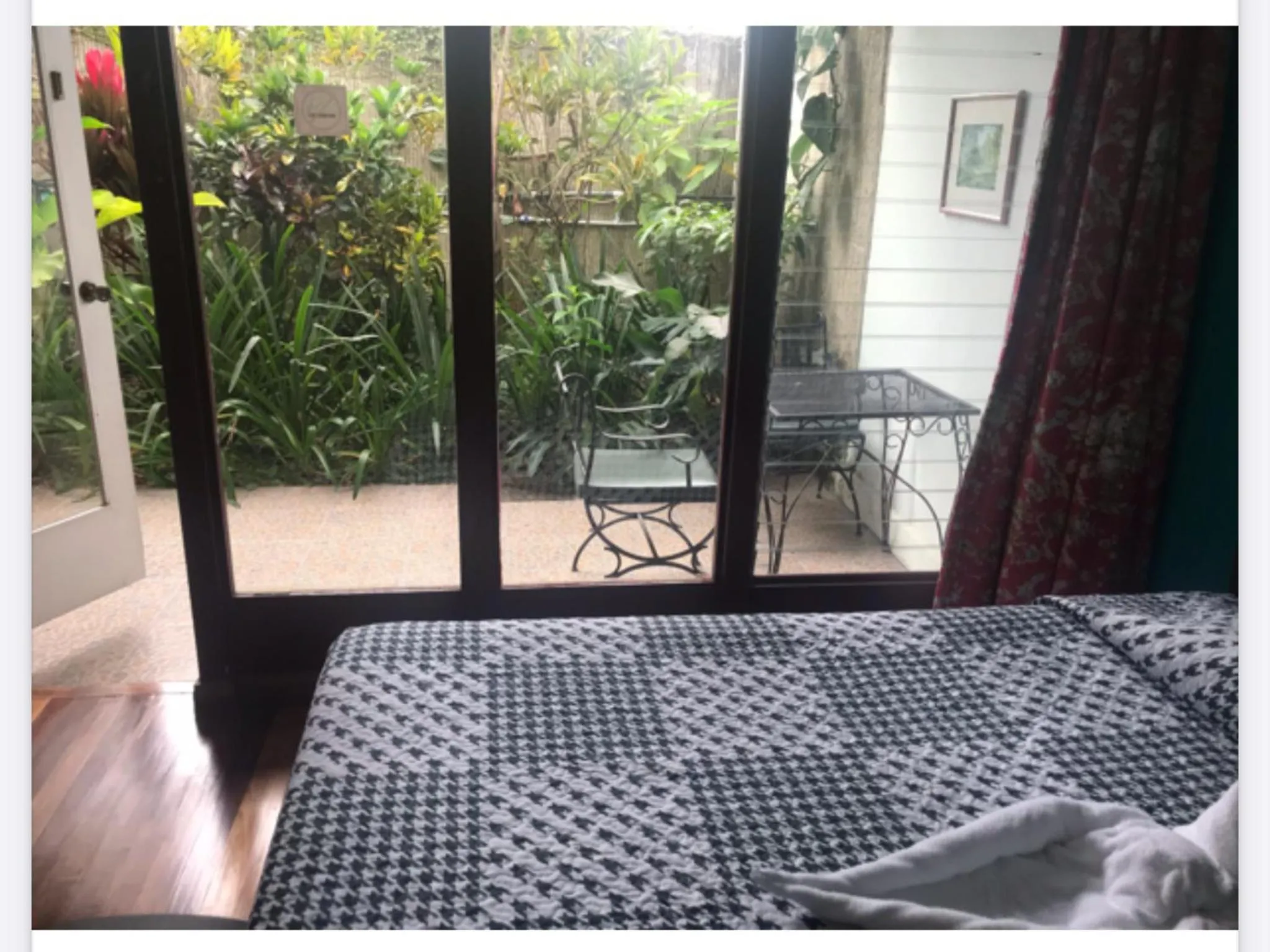 Bed in La Bergerac Boutique Hotel