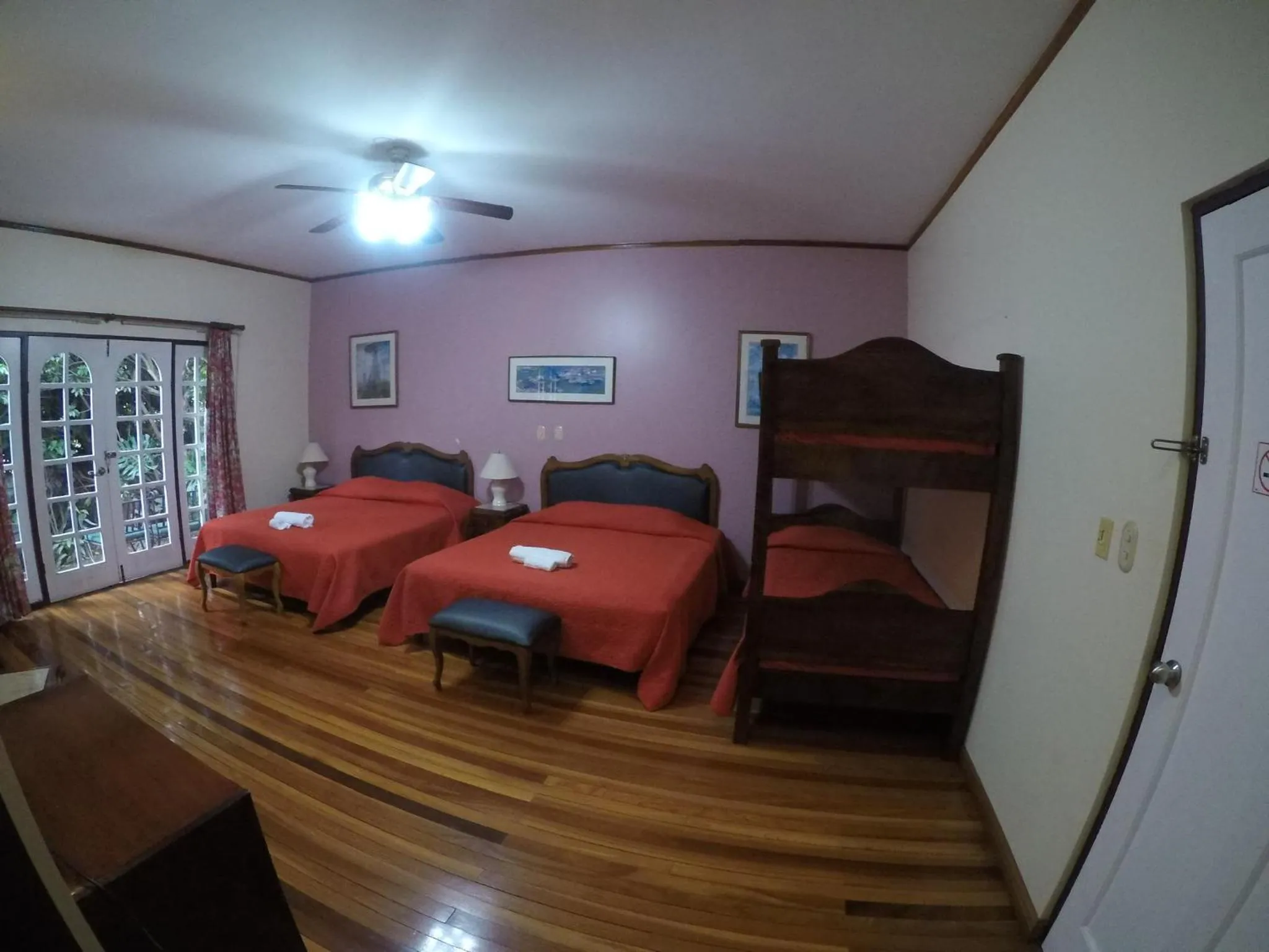 Photo of the whole room, Bed in La Bergerac Boutique Hotel