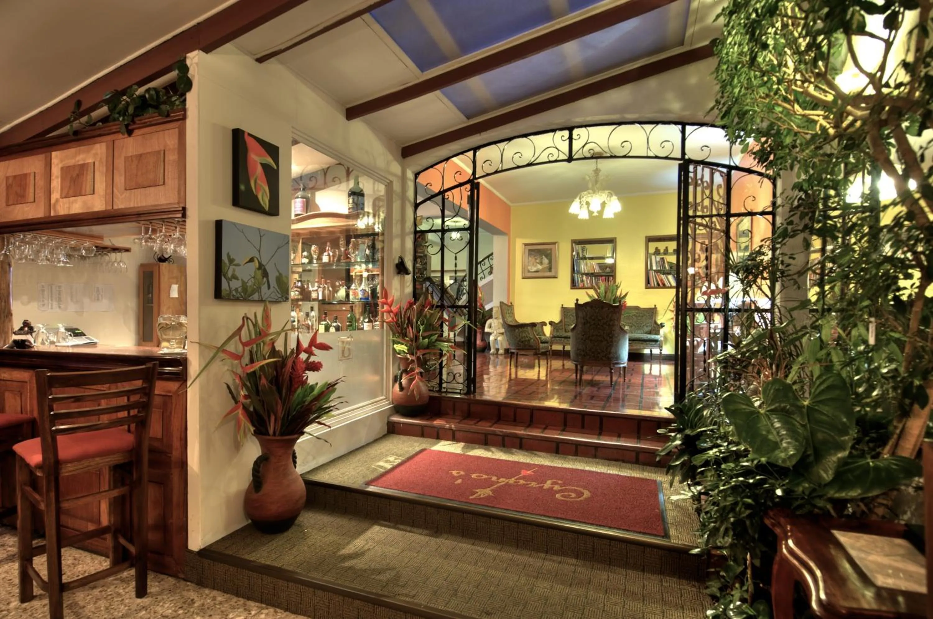 Restaurant/places to eat in La Bergerac Boutique Hotel