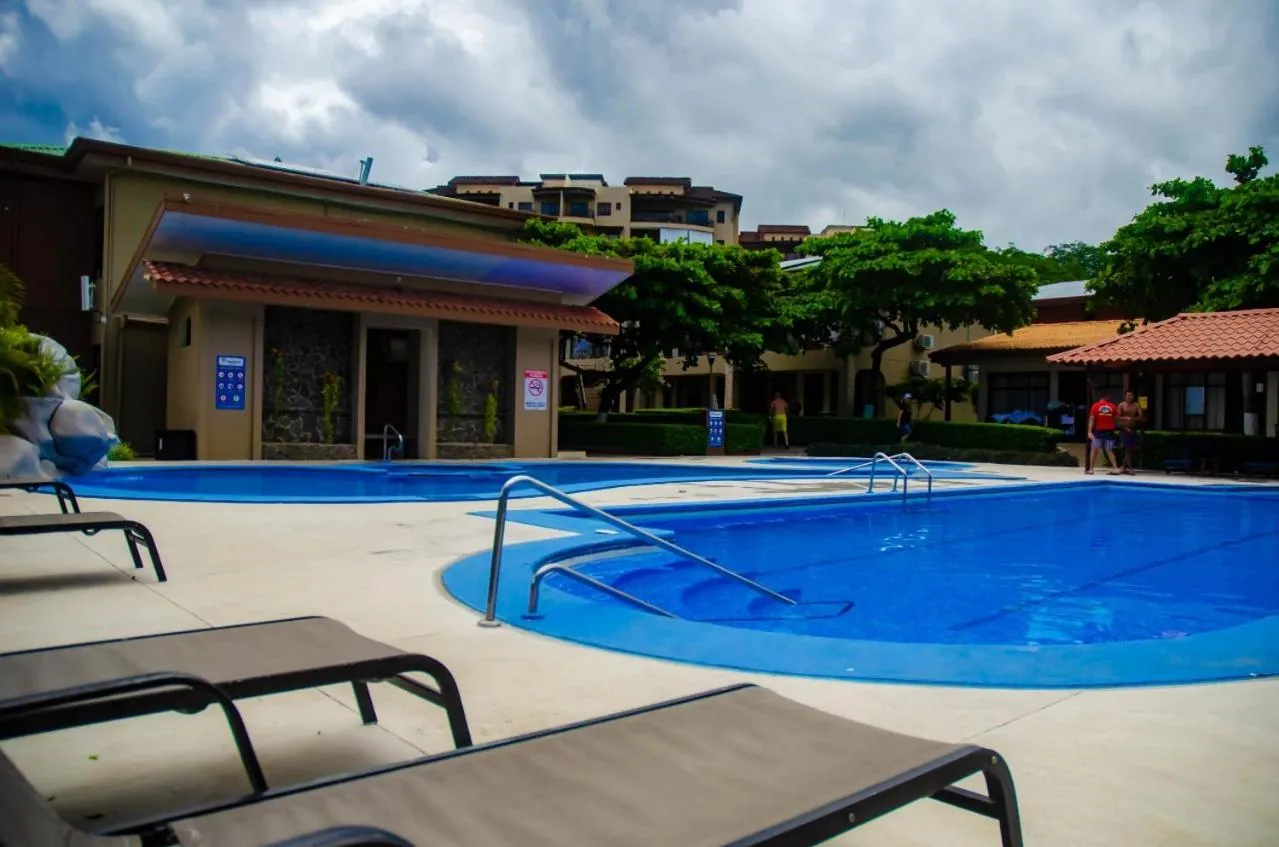 Swimming pool in Hotel & Villas Huetares