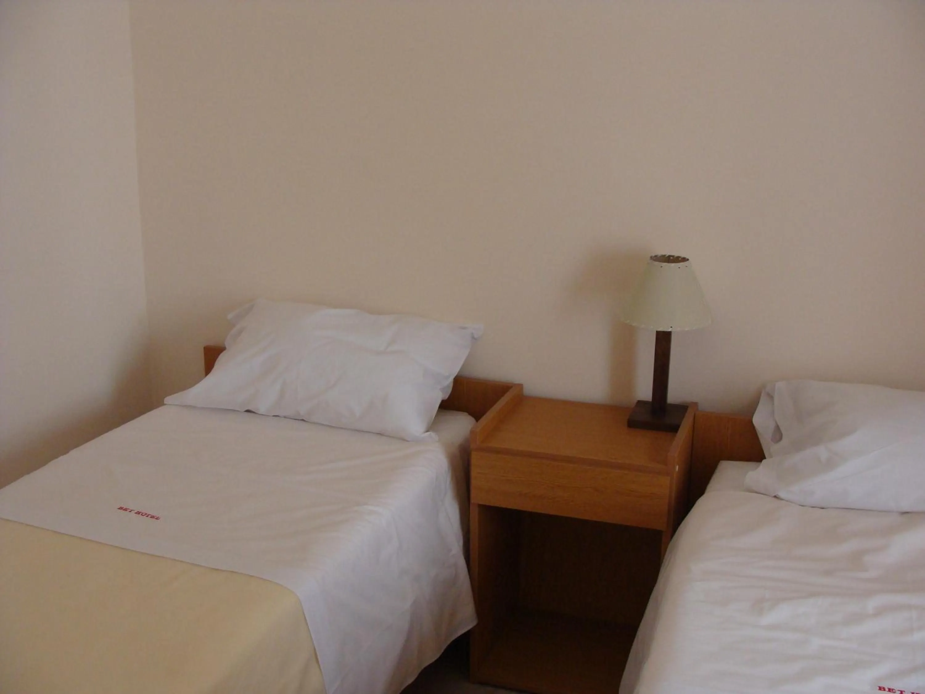 Bedroom, Bed in Bet Hotel Buenos Aires