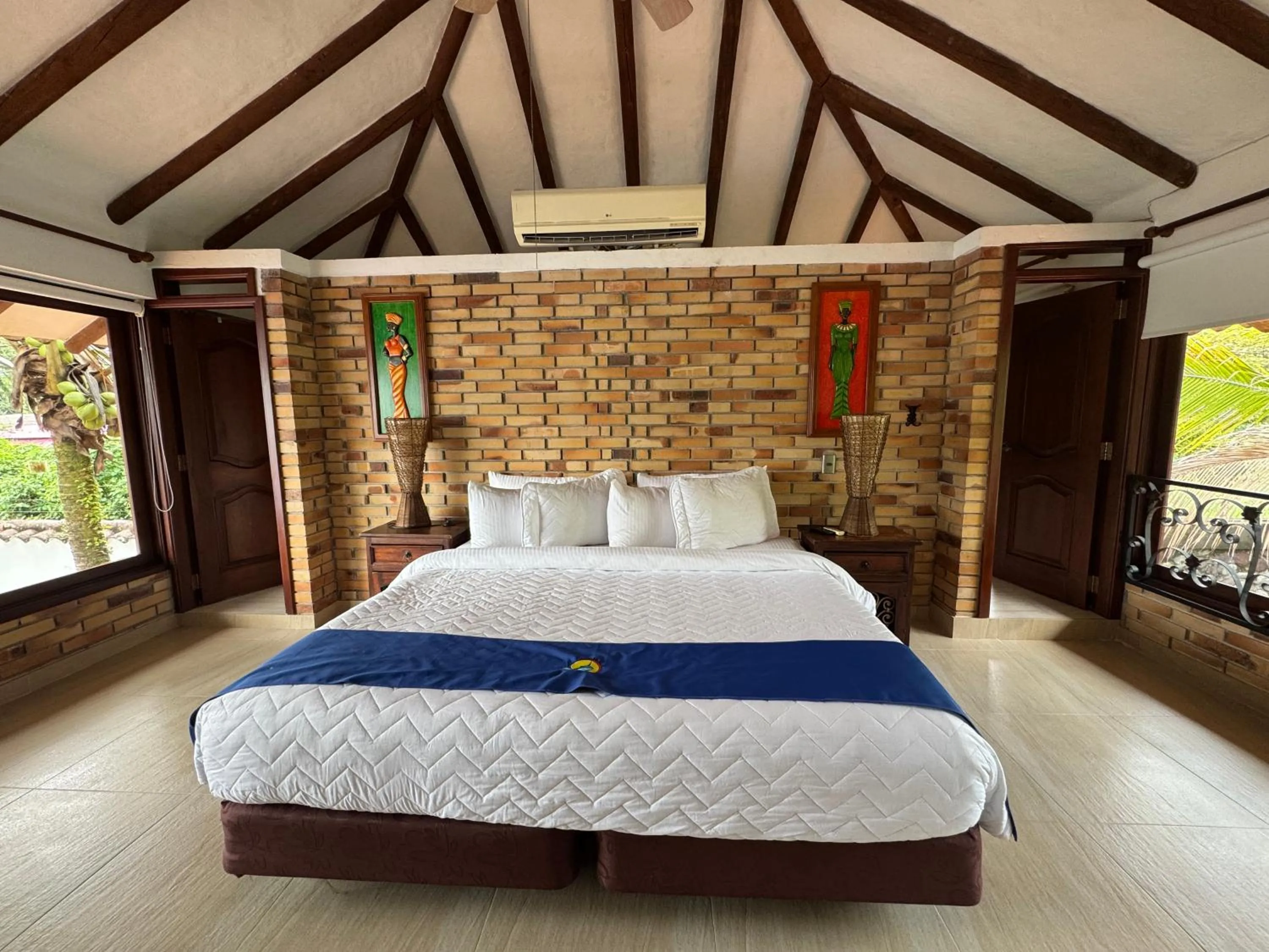 Bed in Hotel Boutique Villas de San Sebastián