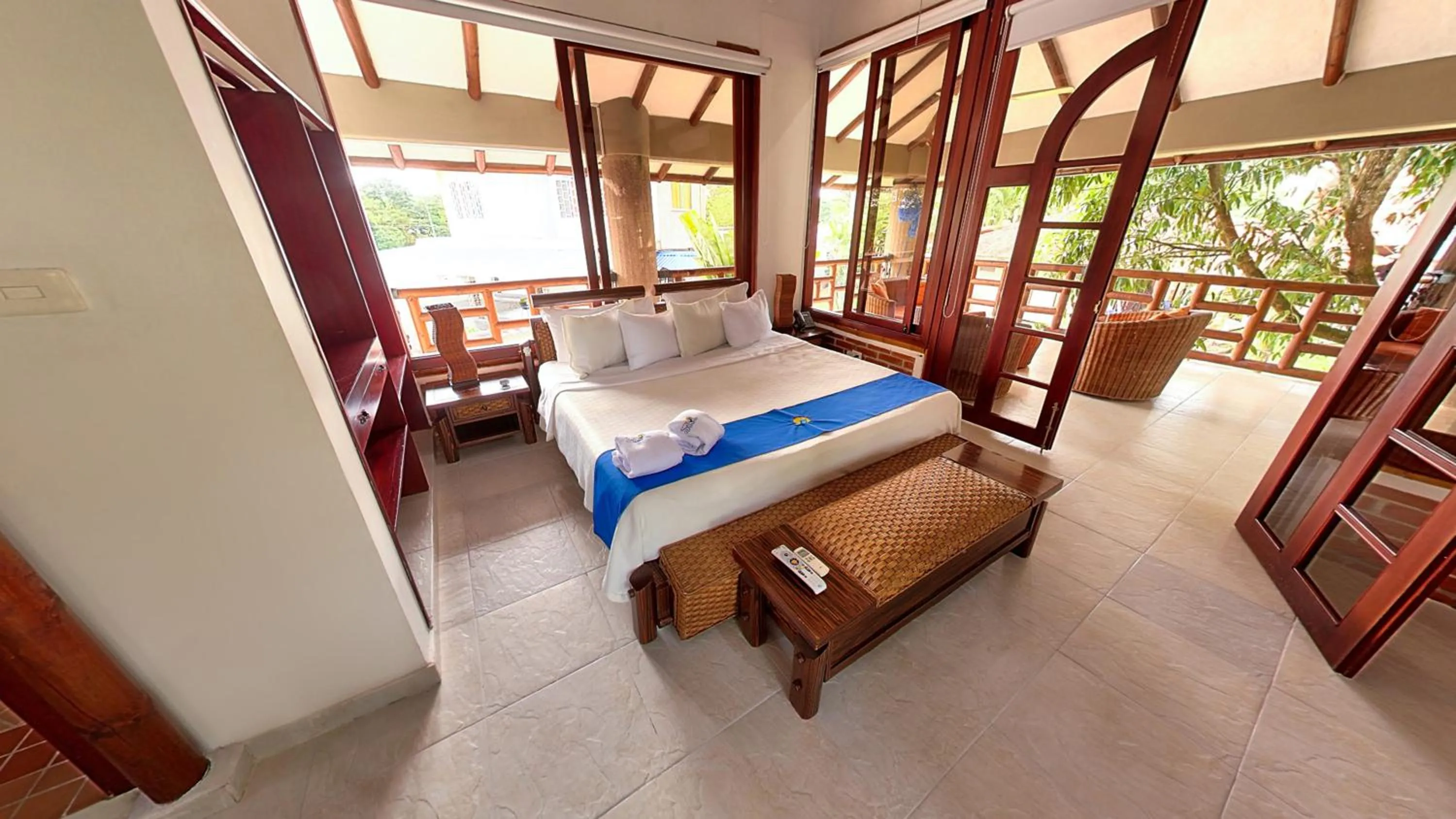 Photo of the whole room, Bed in Hotel Boutique Villas de San Sebastián