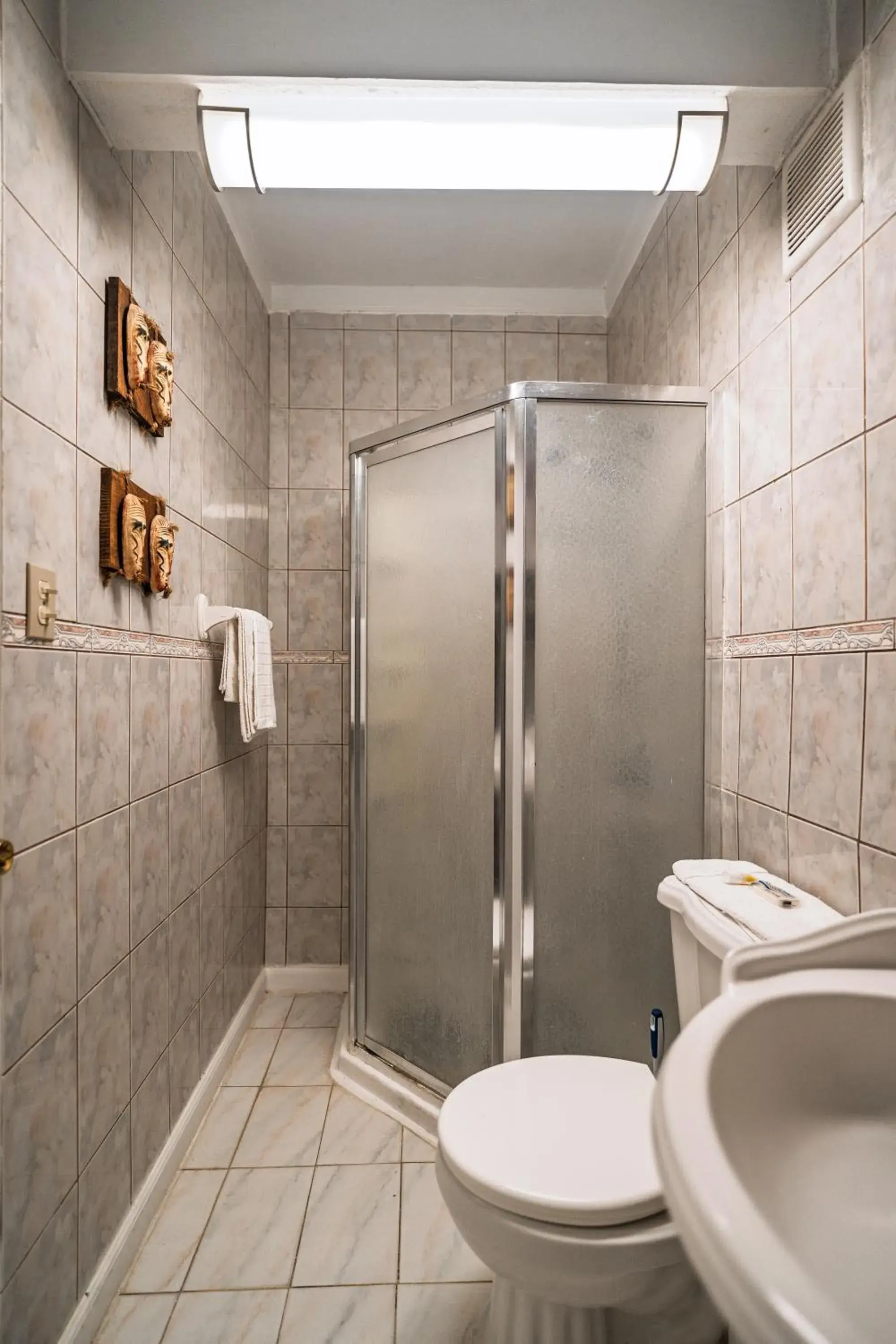 Queen Room with Ocean View in Coconut Palms Inn Queen Room with Ocean View in Coconut Palms Inn