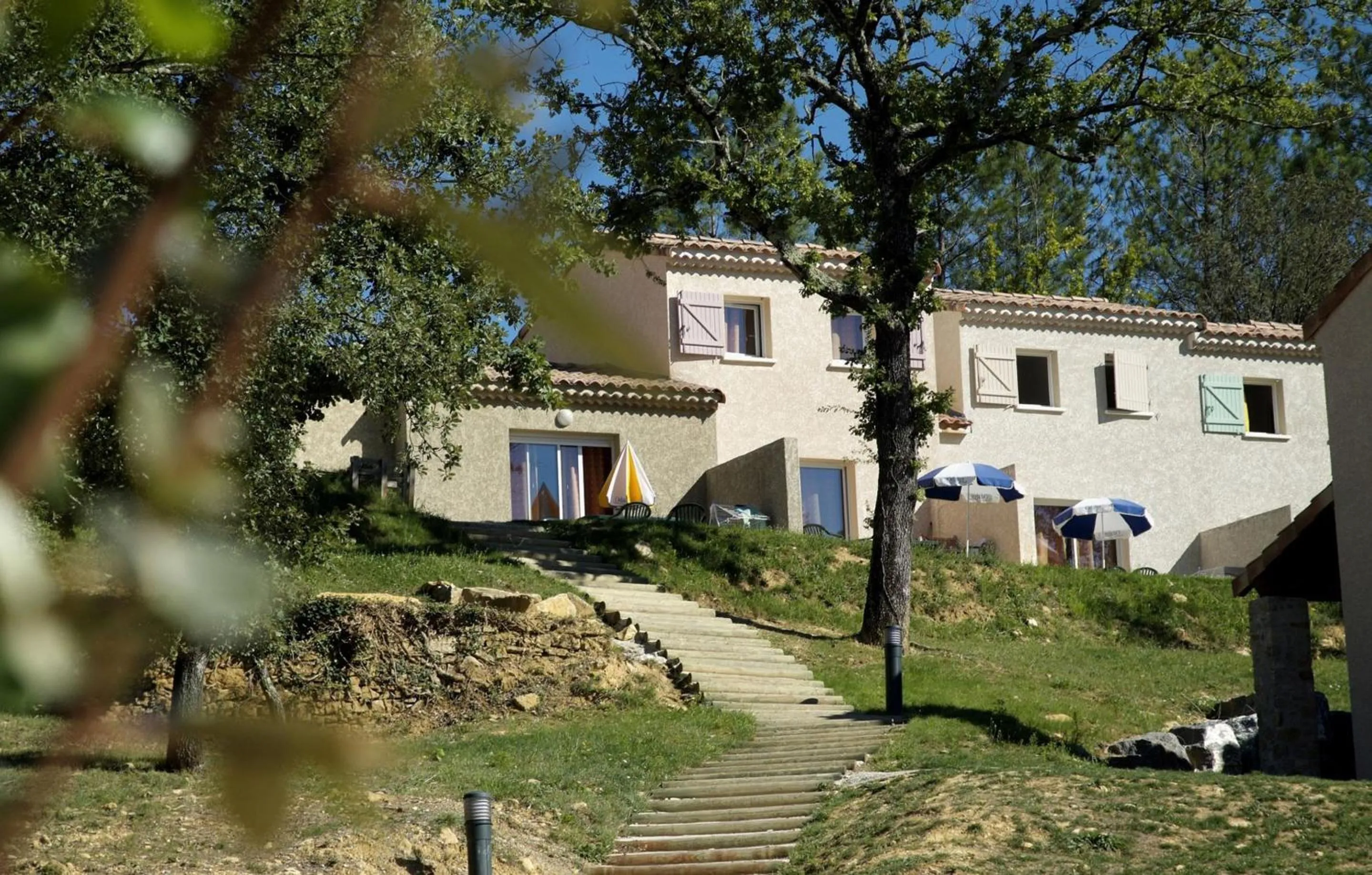 Facade/entrance in Résidence Odalys Les Hauts de Salavas