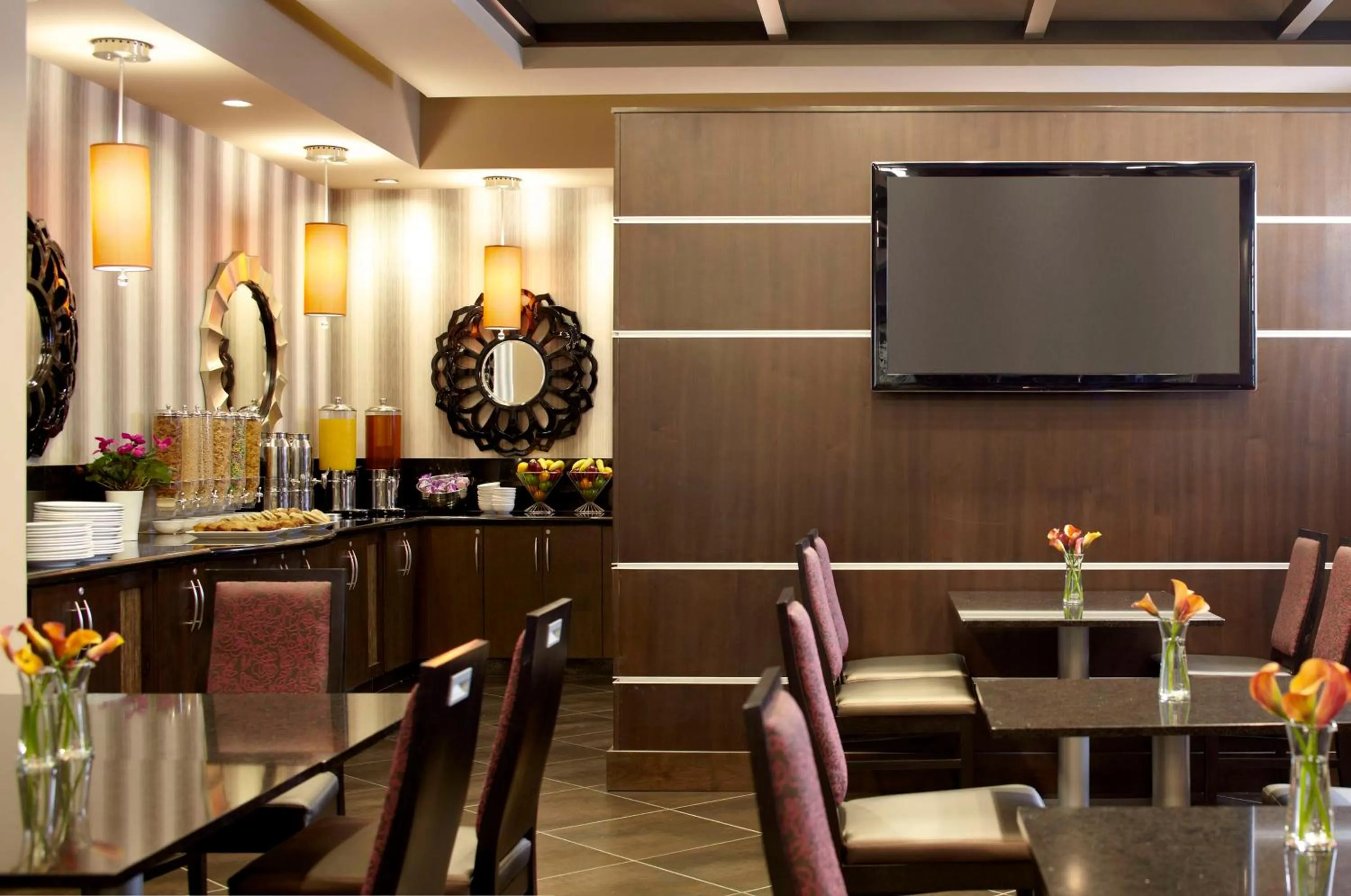 Restaurant/places to eat in Hyatt House Philadelphia-King of Prussia