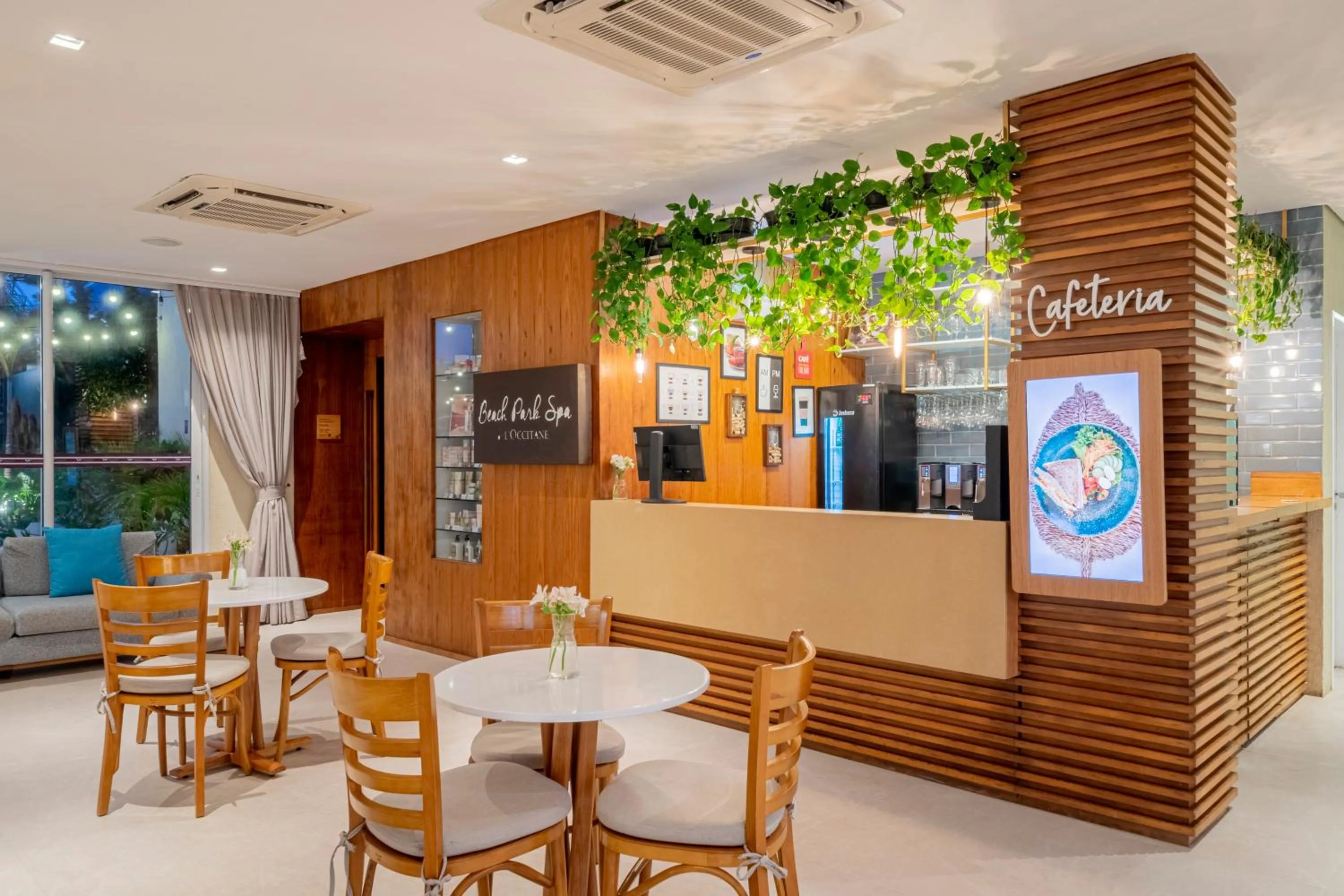 Restaurant/places to eat in Beach Park Resort - Wellness