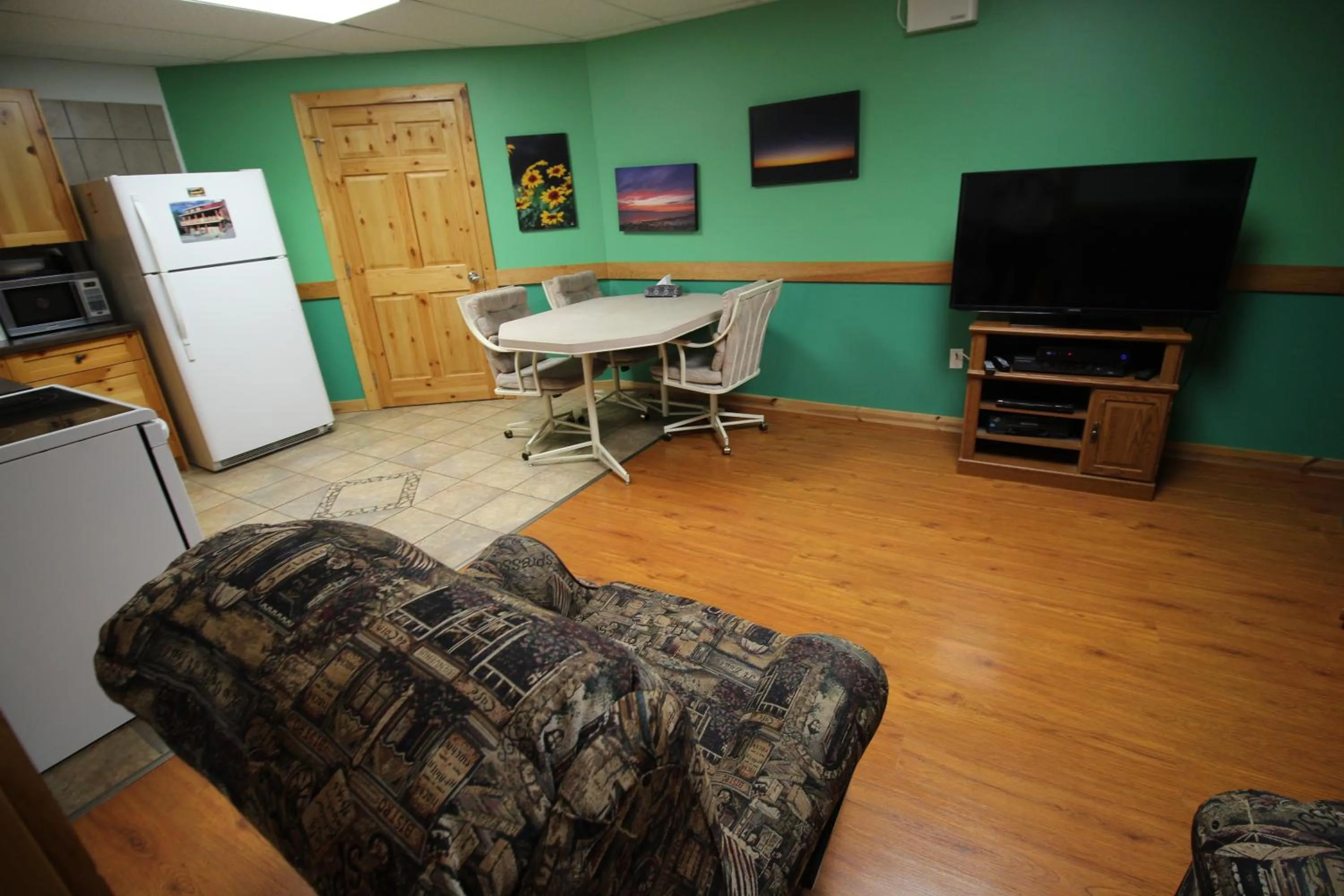 TV and multimedia in York Creek Bed & Breakfast