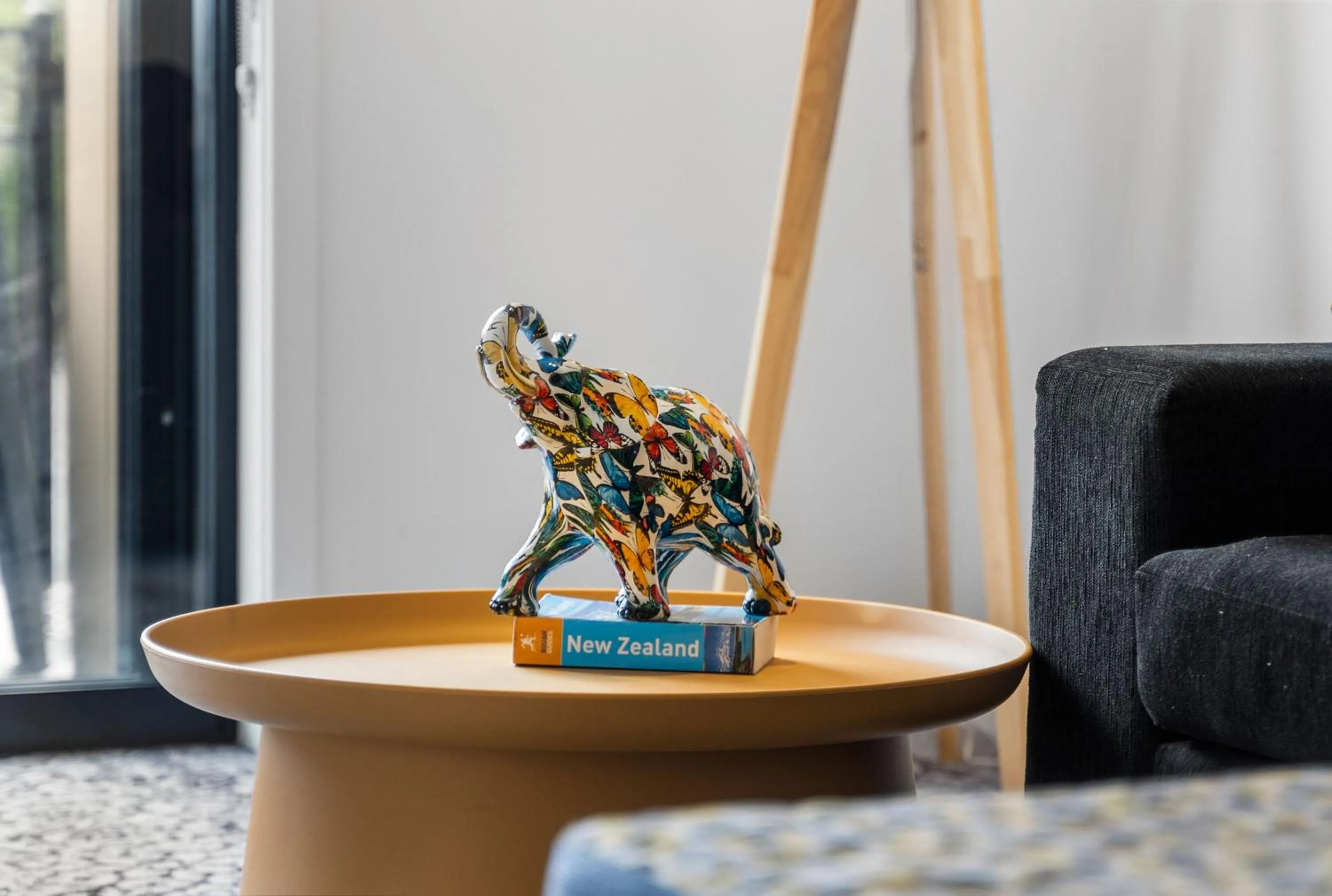 Decorative detail in Roomie Apartment Hotel