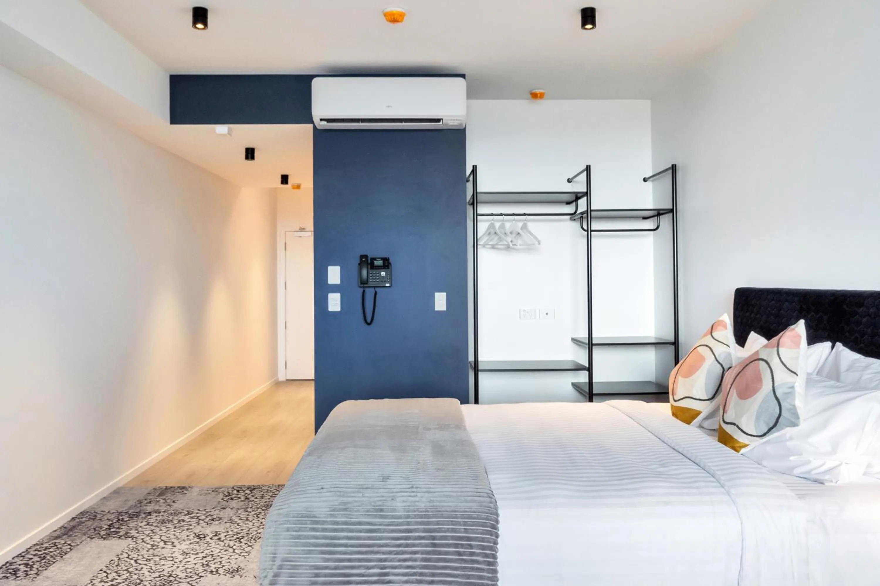 Bedroom in Roomie Apartment Hotel