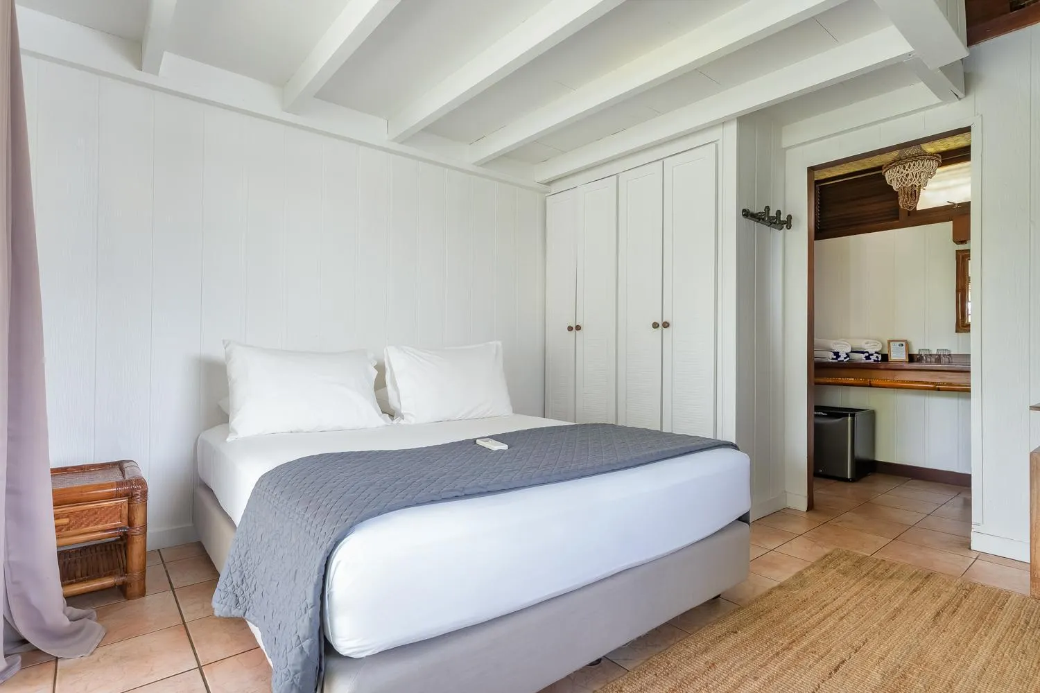 Bed in Moorea Island Beach Hotel