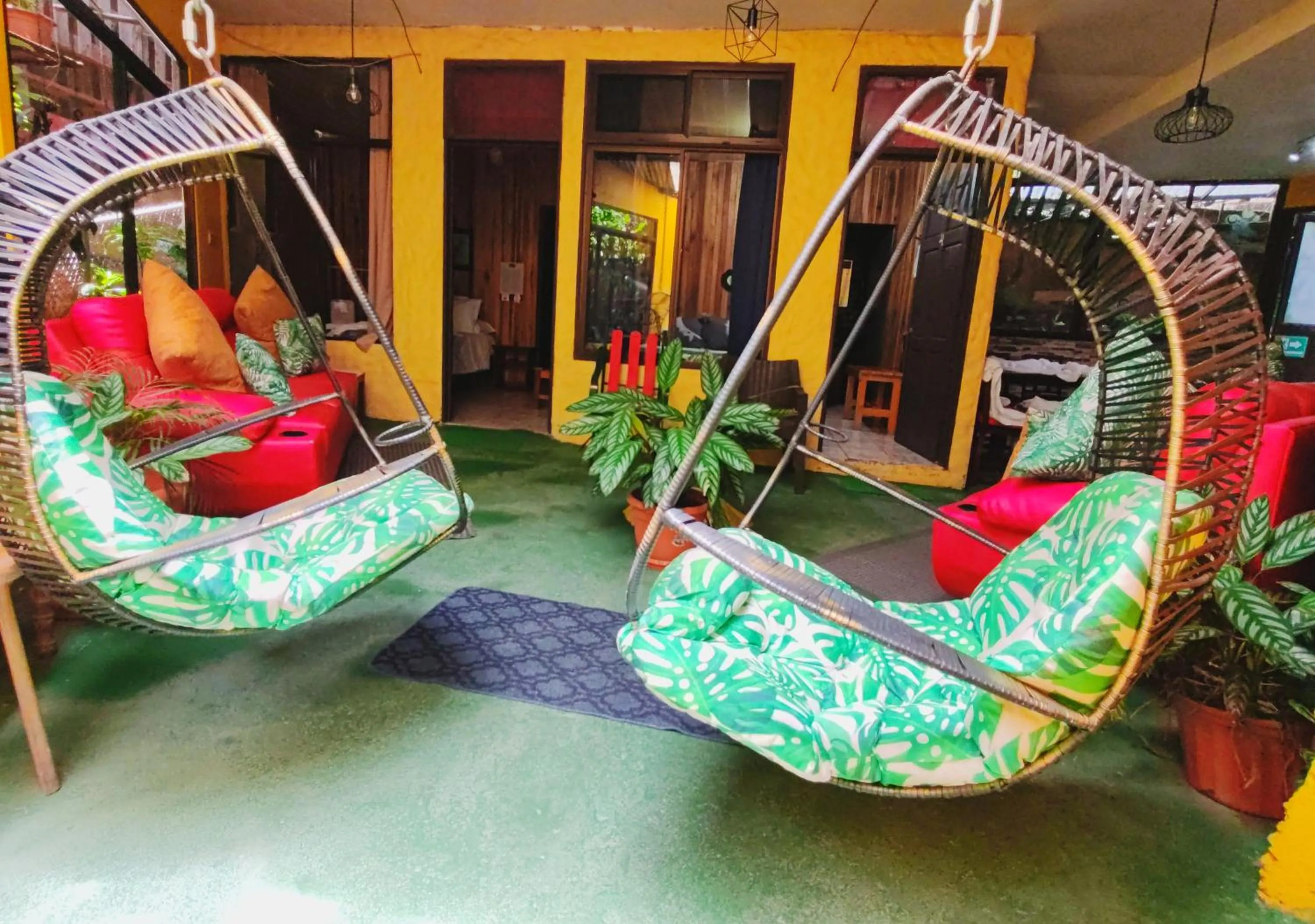 Balcony/Terrace in Cabinas El Pueblo B&B Monteverde