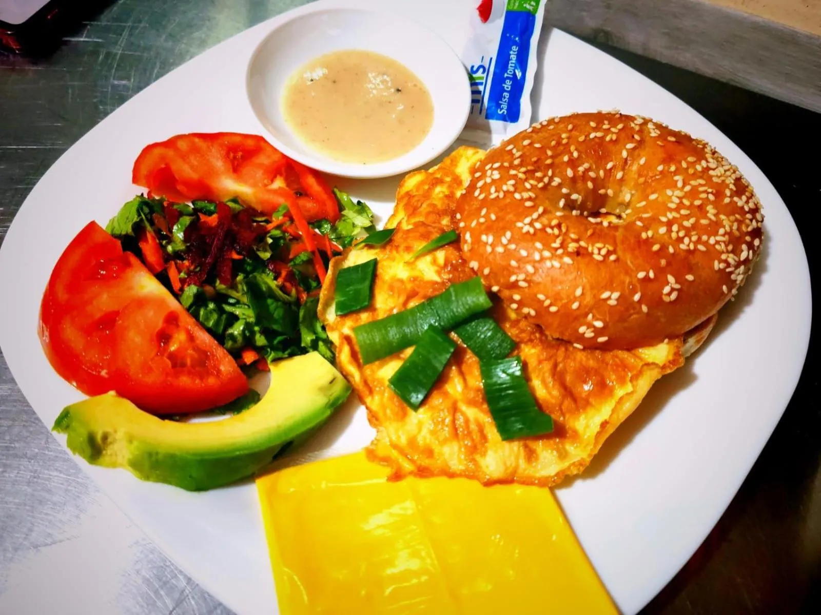 Breakfast in Cabinas El Pueblo B&B Monteverde