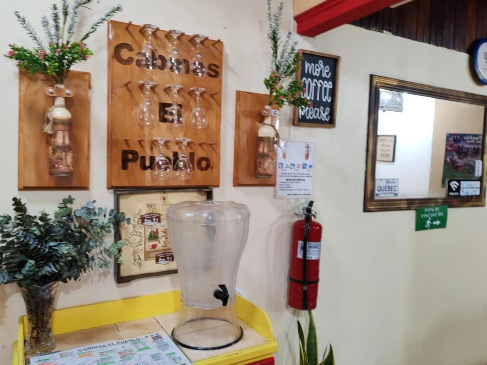 Restaurant/places to eat in Cabinas El Pueblo B&B Monteverde