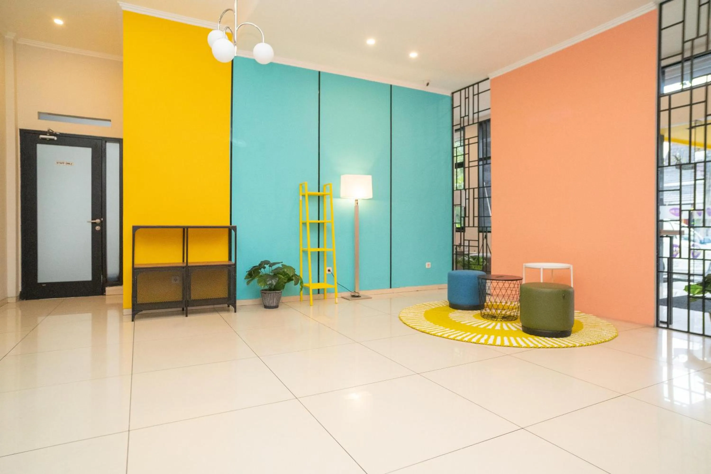 Lobby or reception in Sans Hotel FiFFa Premiere Malang