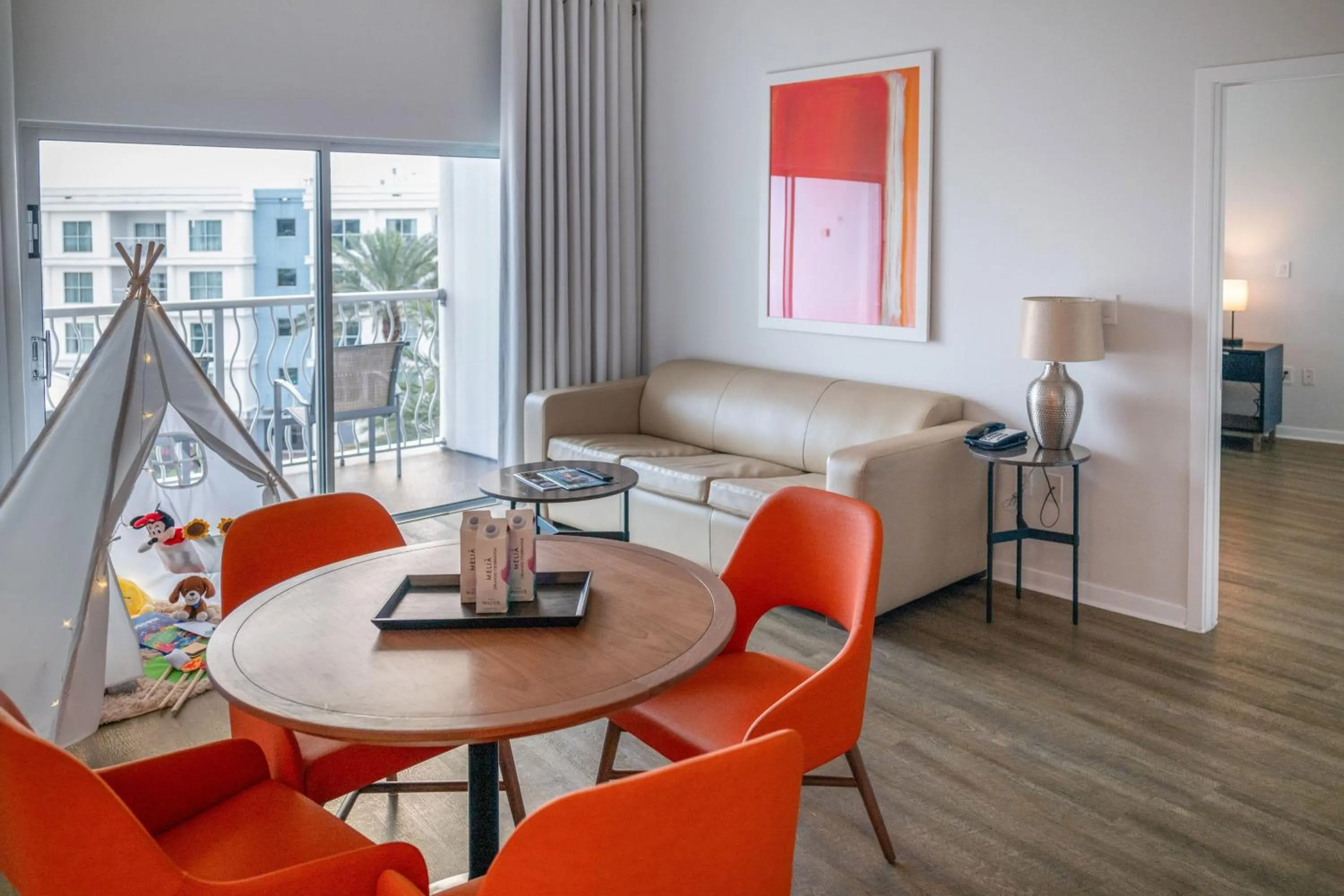 Property building in Meliá Orlando Celebration