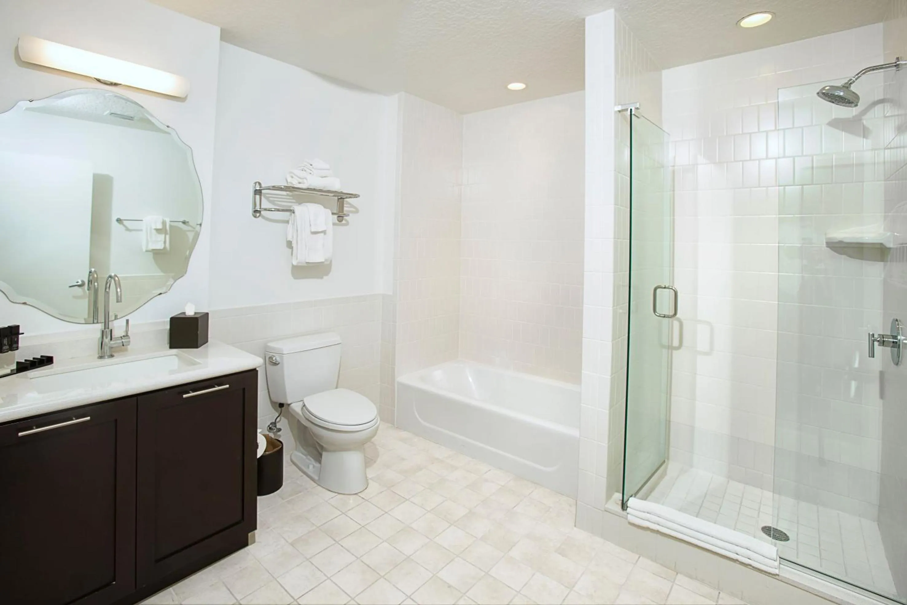 Bathroom in Meliá Orlando Celebration