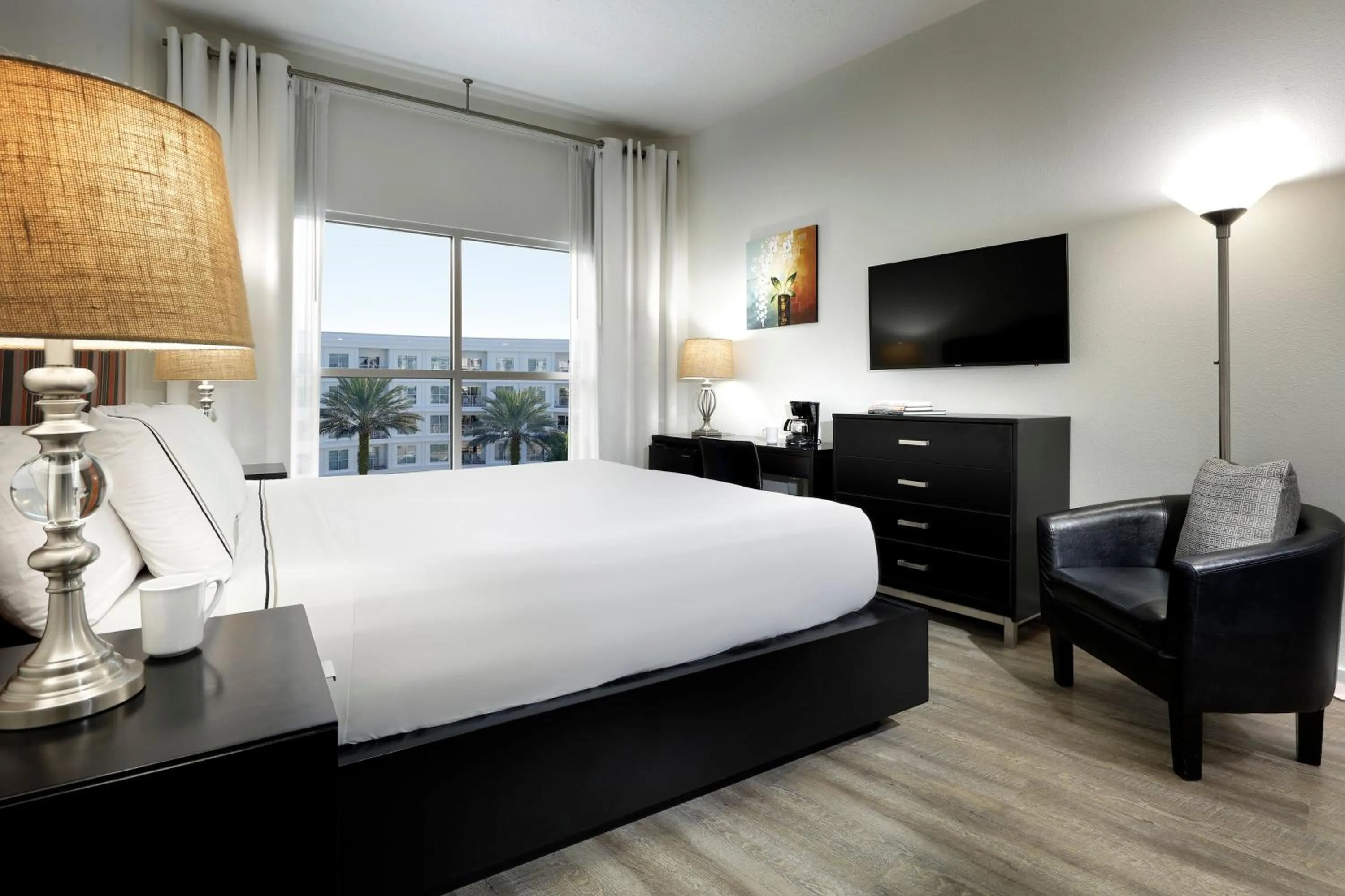 Property building, Bed in Meliá Orlando Celebration