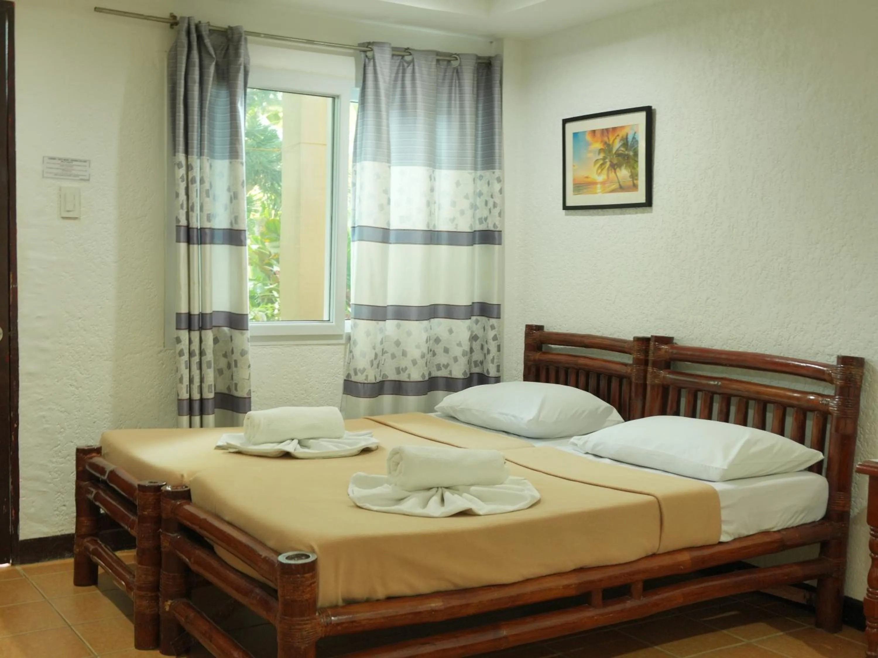 Bed in Marina Village