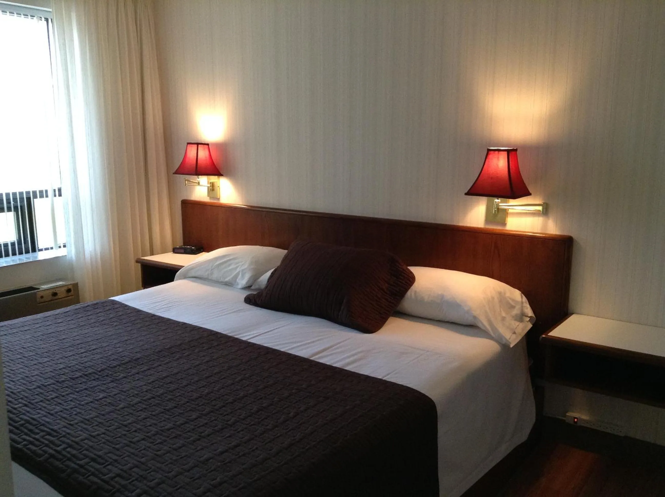 Bed in Shakespeare Inn