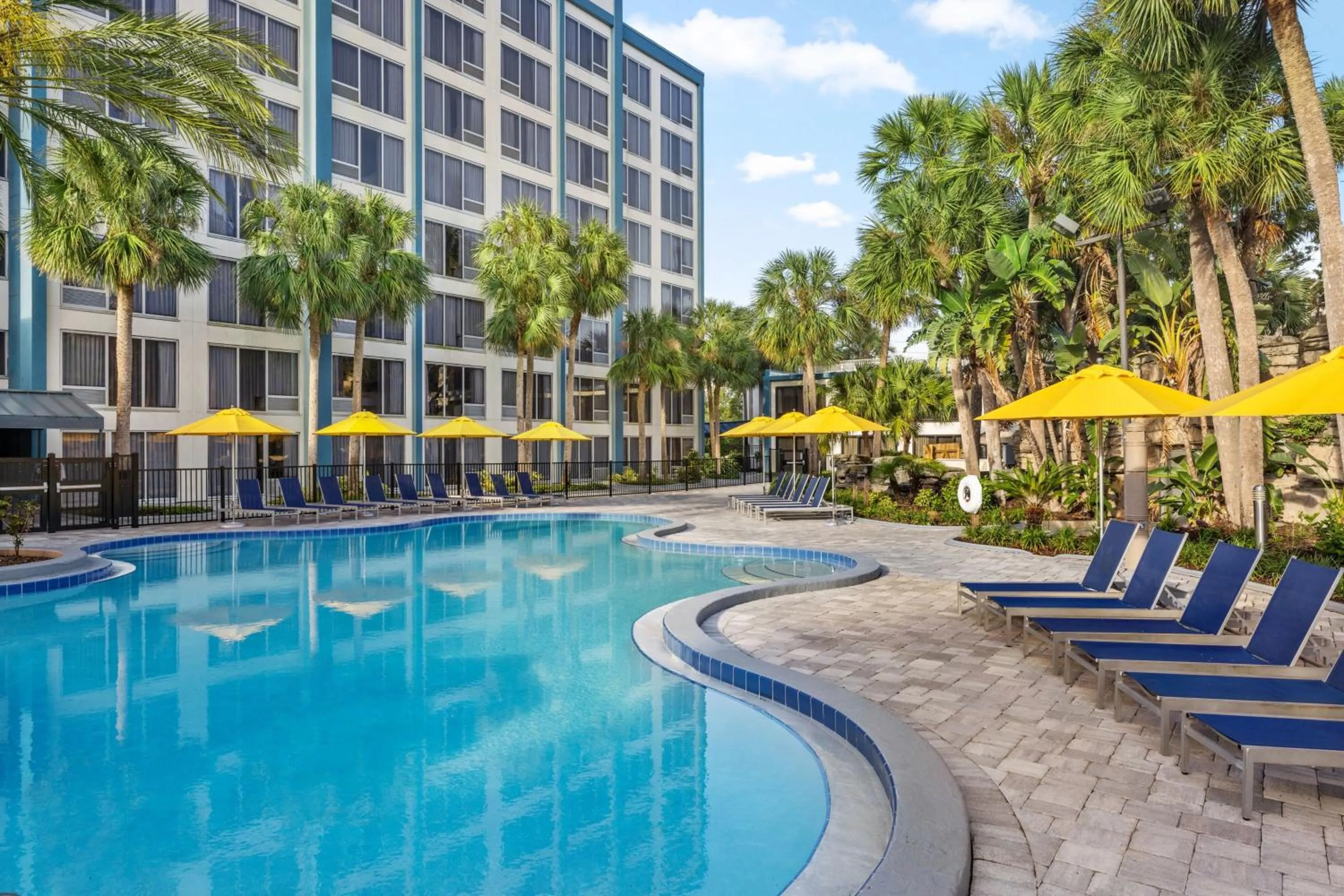 Swimming pool in Delta Hotels by Marriott Orlando Celebration